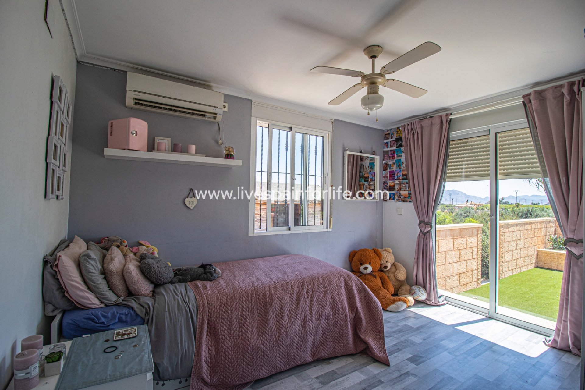 Herverkoop - Plattelandswoning -
Albatera