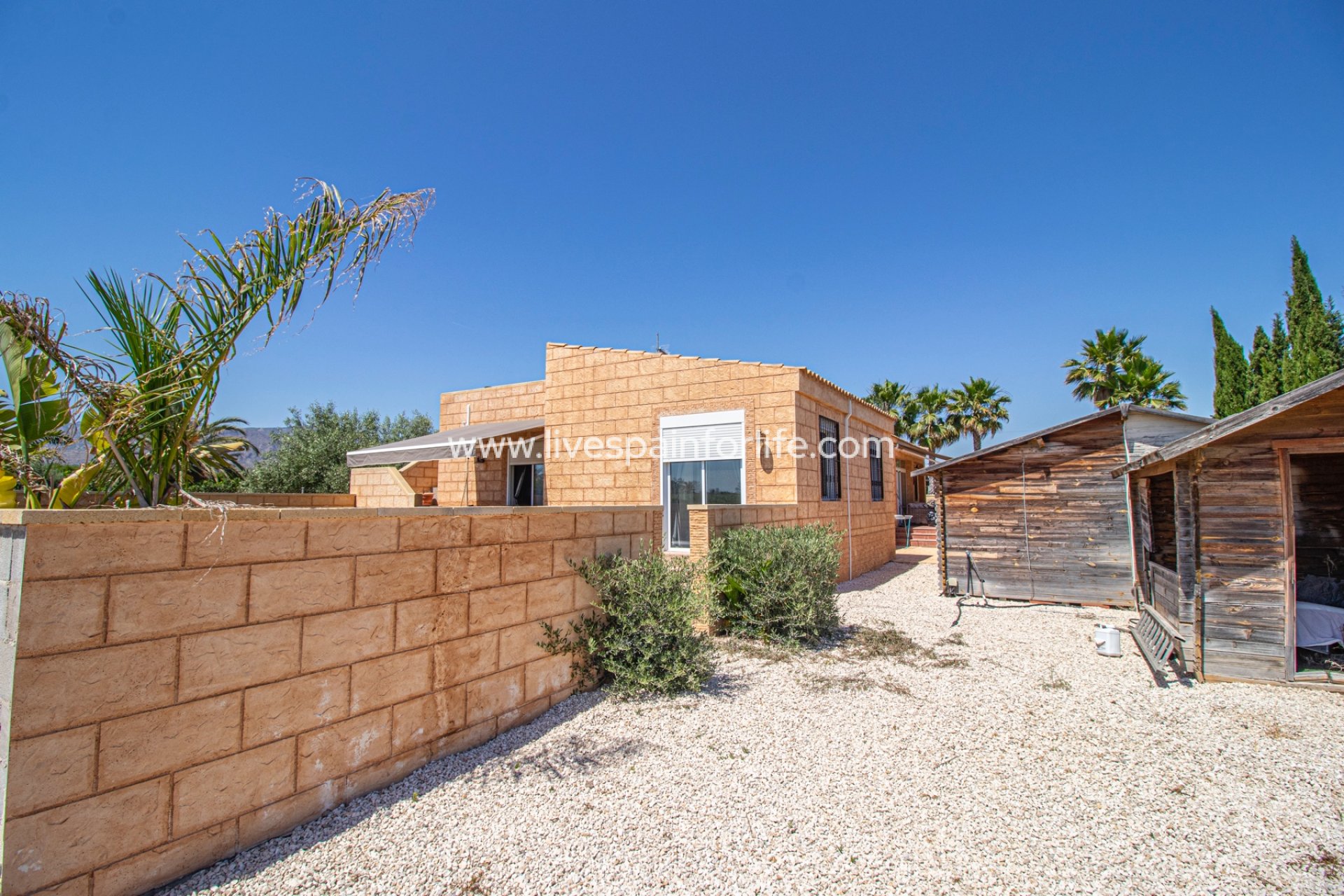 Herverkoop - Plattelandswoning -
Albatera