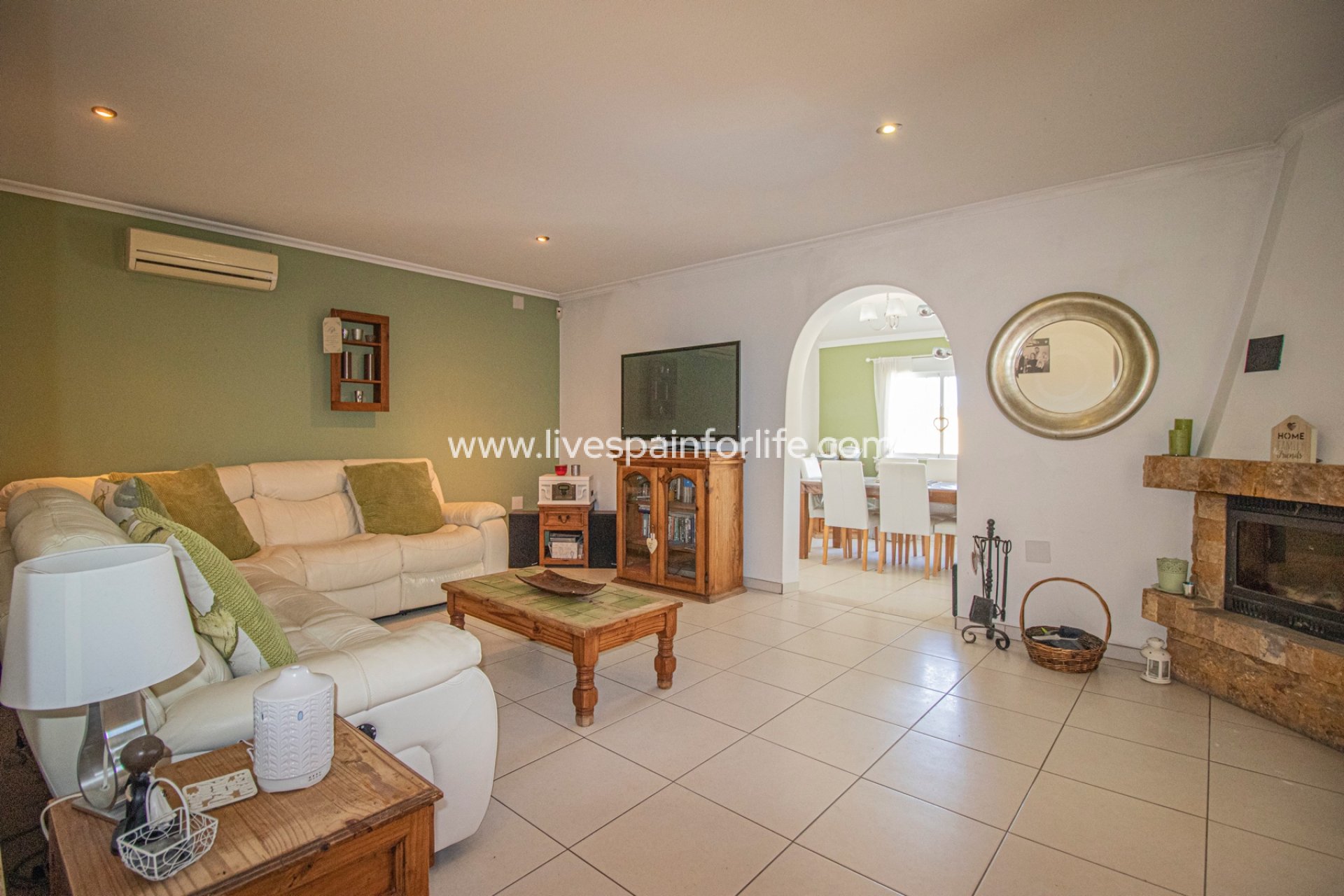 Herverkoop - Plattelandswoning -
Albatera