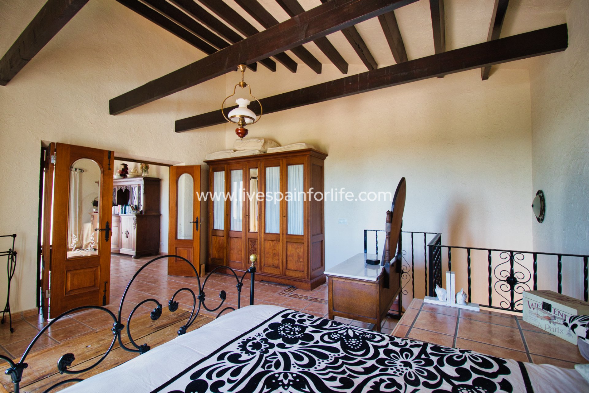 Herverkoop - Plattelandswoning -
Albatera