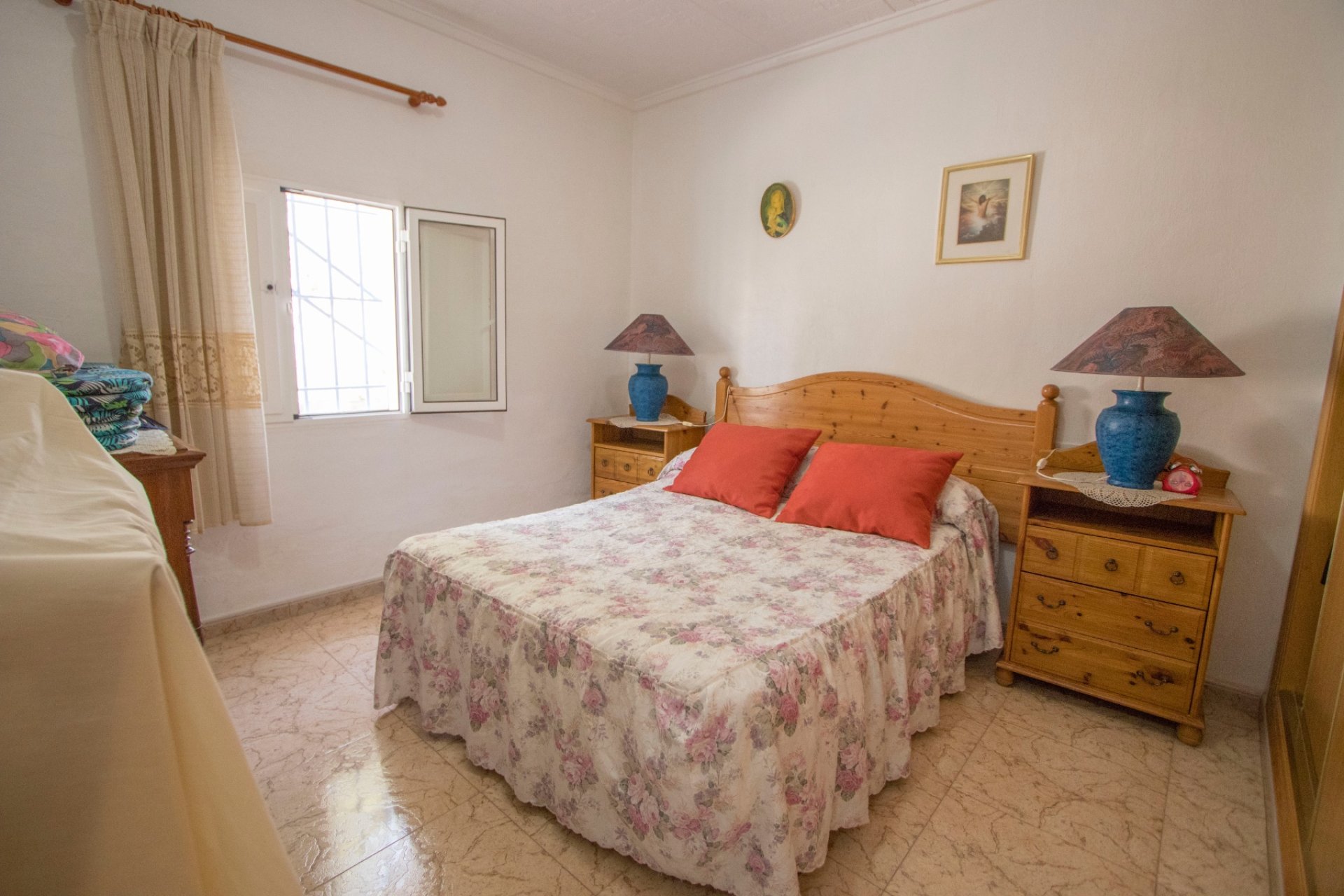 Herverkoop - Plattelandswoning -
Alicante