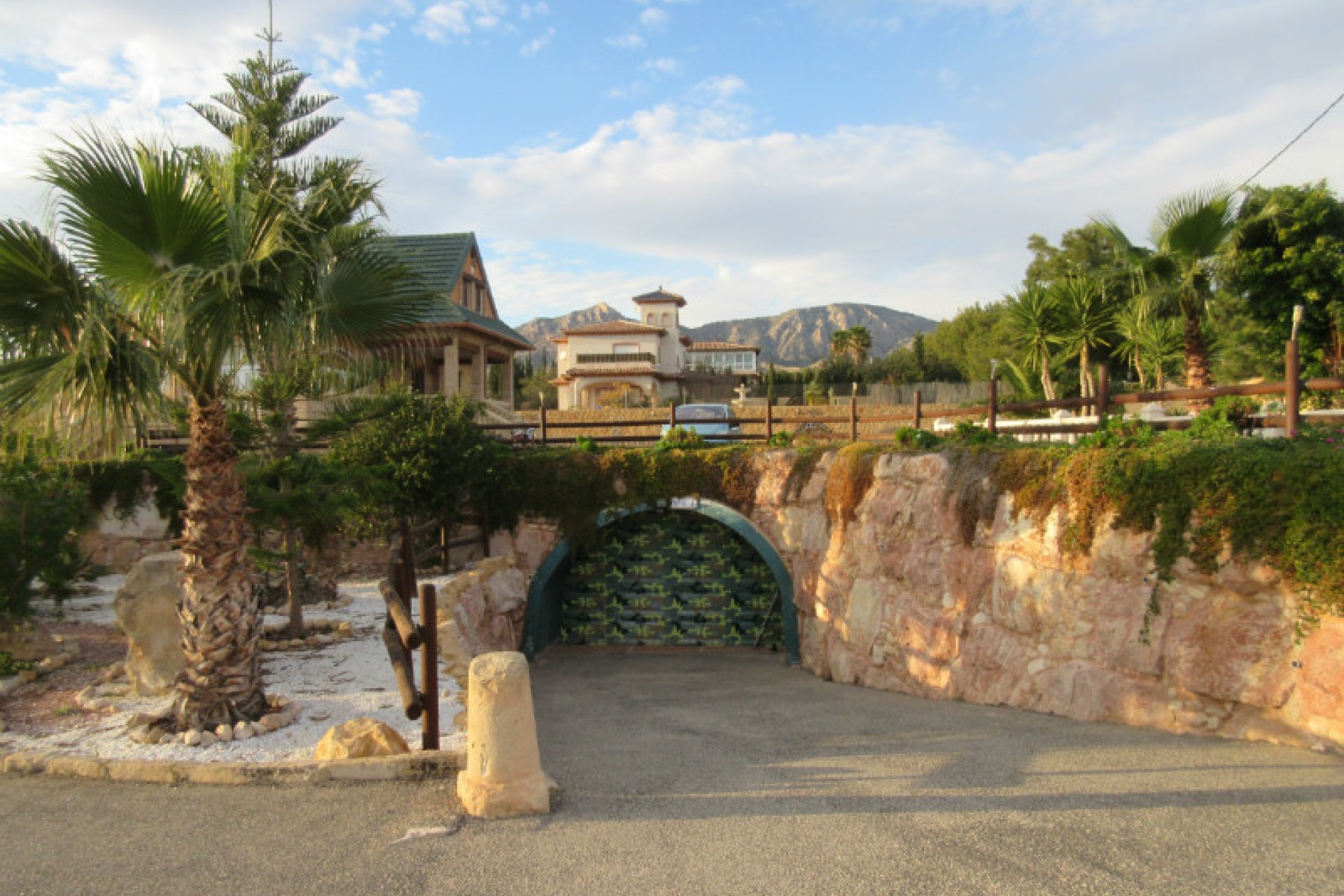 Herverkoop - Plattelandswoning -
Alicante