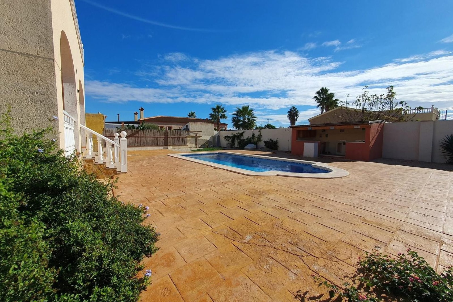 Herverkoop - Plattelandswoning -
Alicante