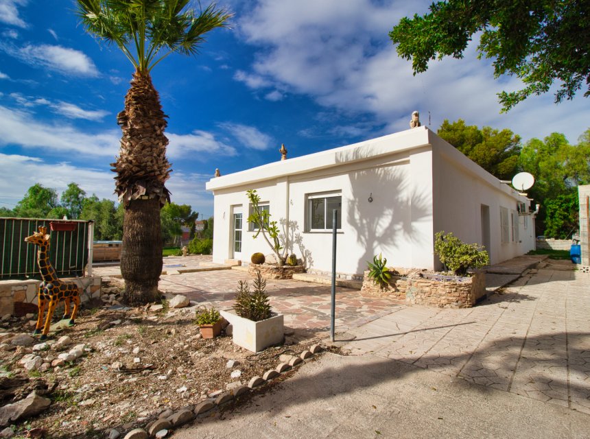 Herverkoop - Plattelandswoning -
Alicante