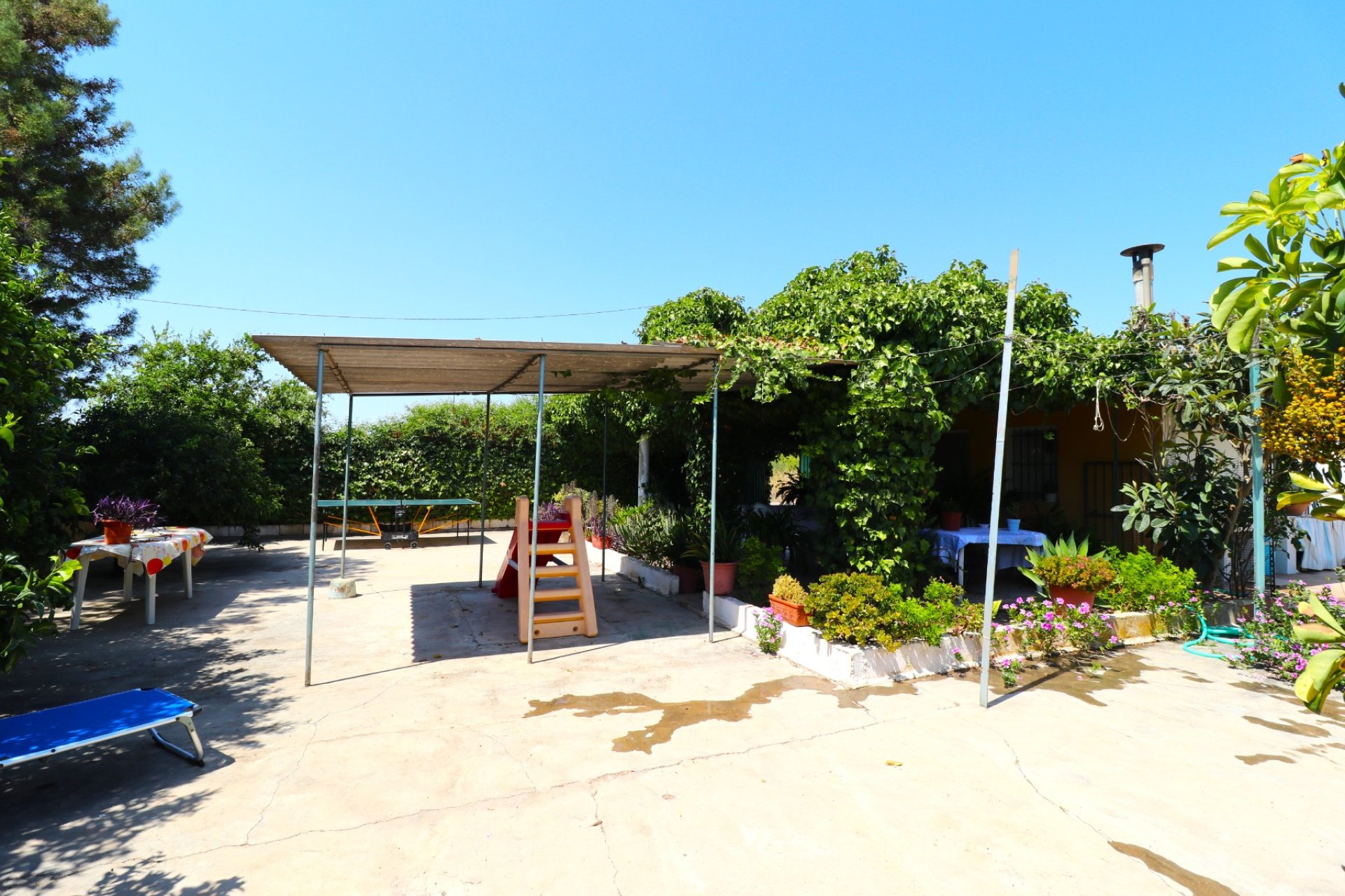 Herverkoop - Plattelandswoning -
Alicante