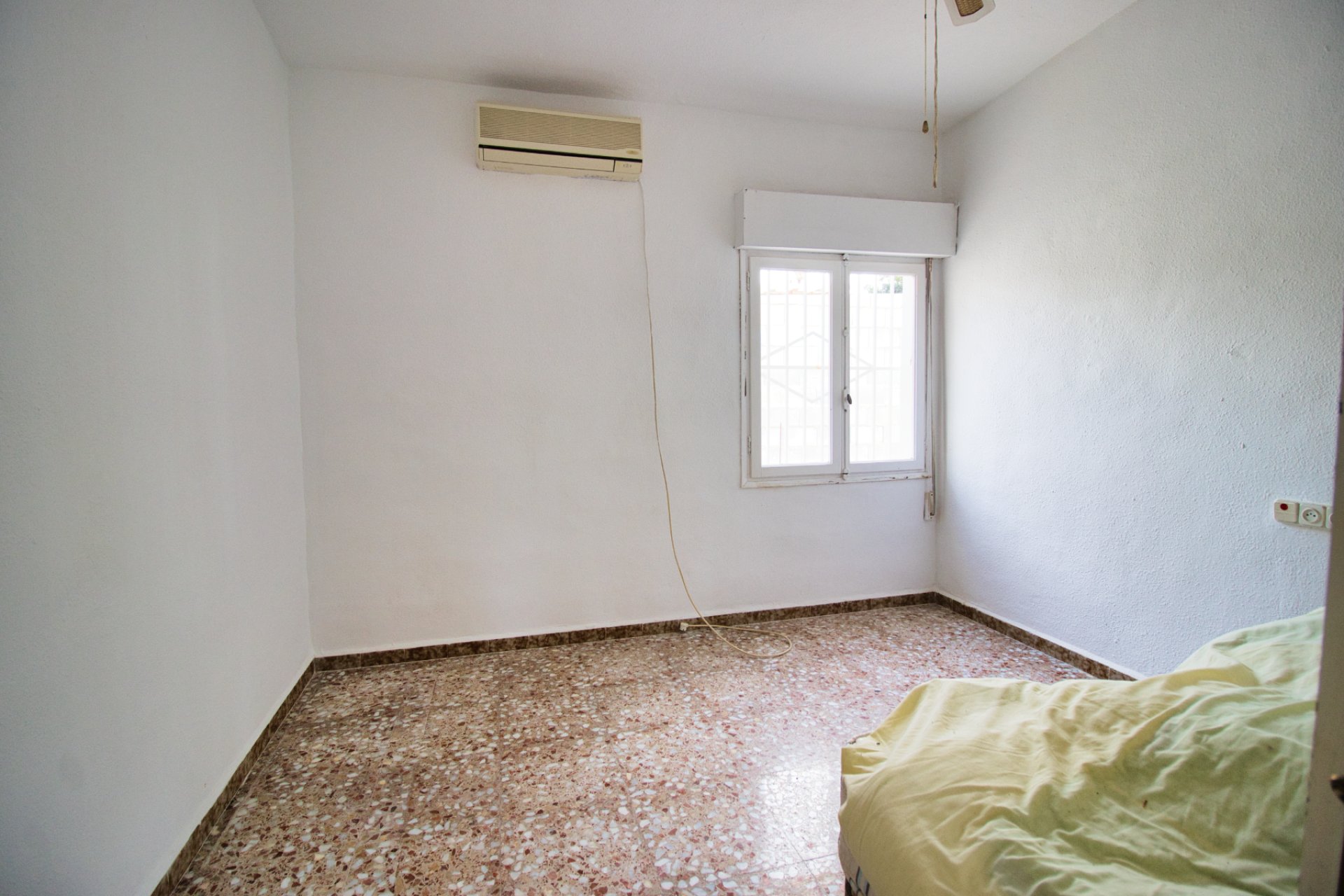 Herverkoop - Plattelandswoning -
Alicante