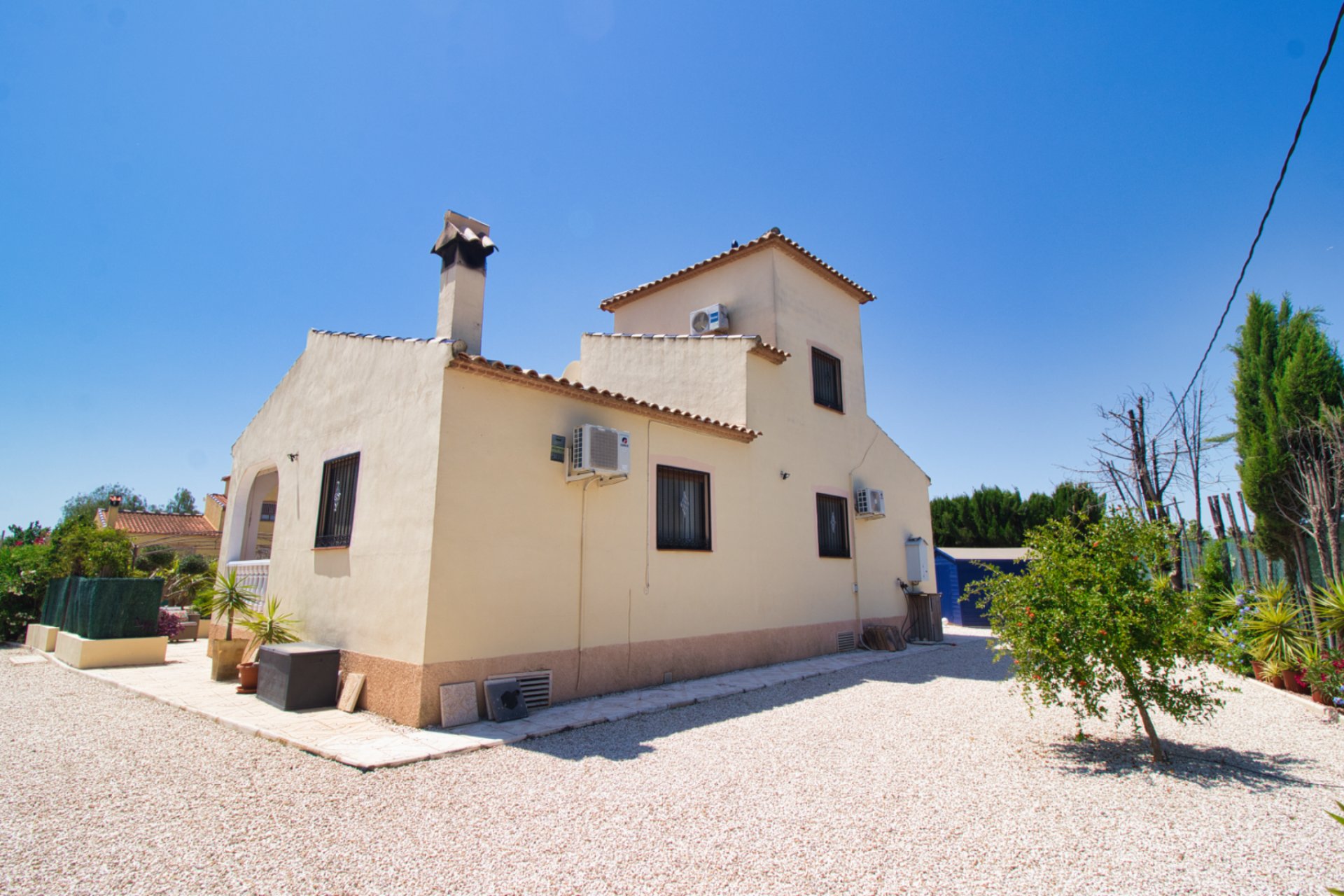 Herverkoop - Plattelandswoning -
Alicante