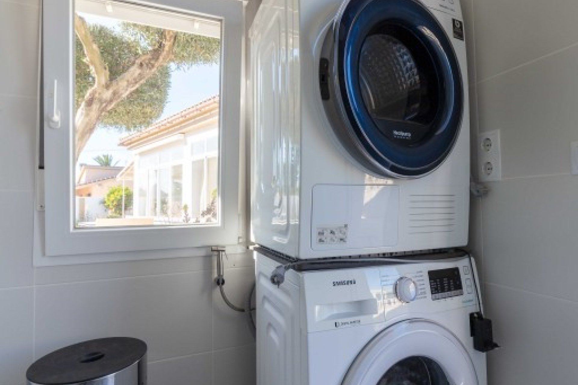 Herverkoop - Plattelandswoning -
Alicante