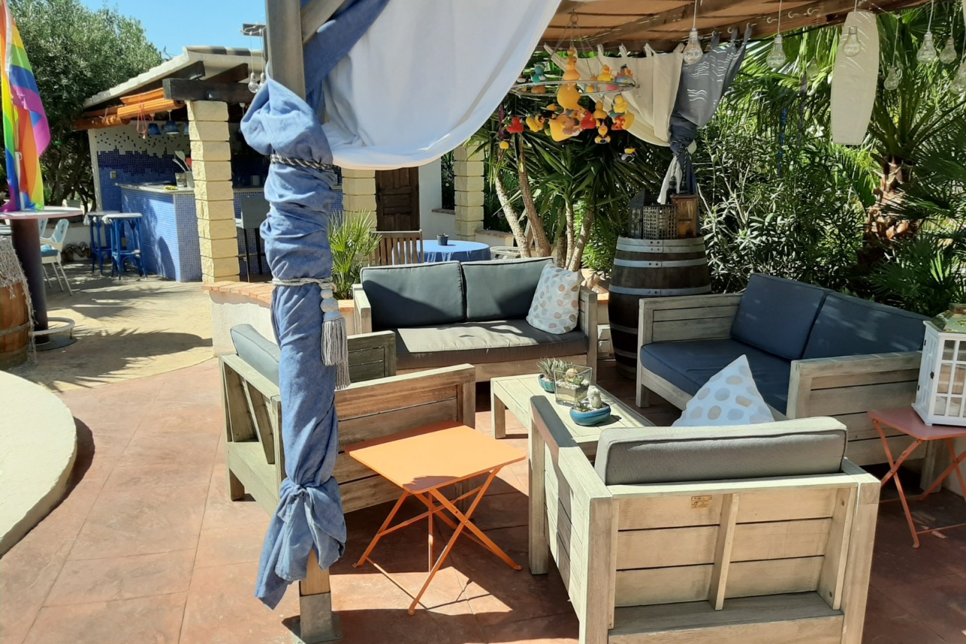 Herverkoop - Plattelandswoning -
Alicante