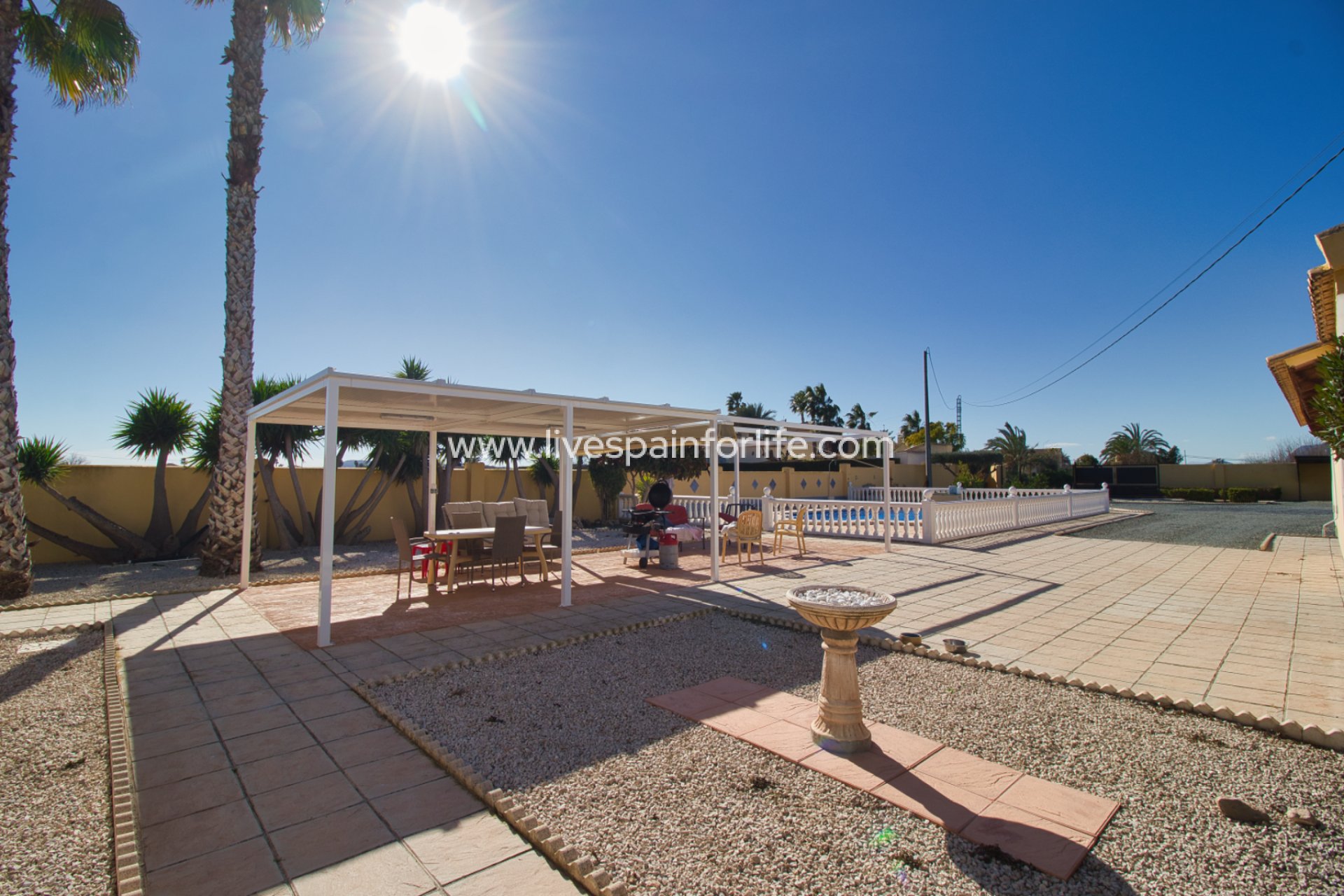 Herverkoop - Plattelandswoning -
Alicante