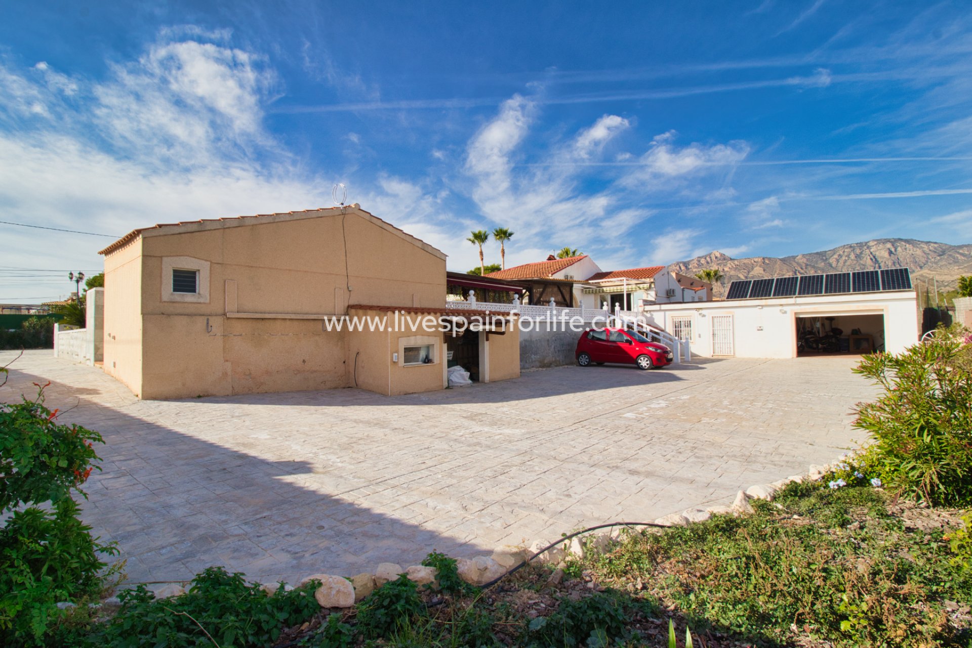 Herverkoop - Plattelandswoning -
Alicante