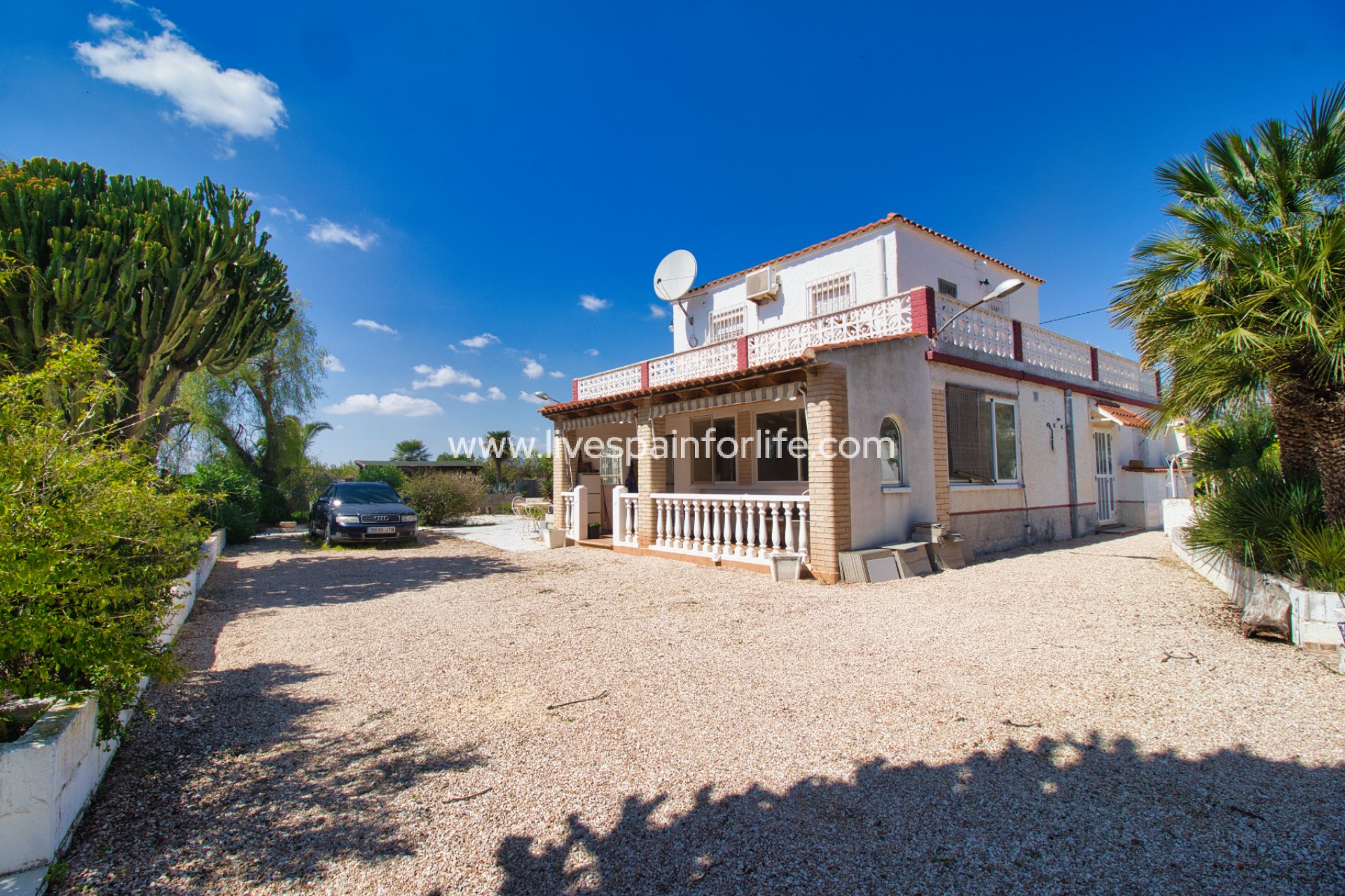 Herverkoop - Plattelandswoning -
Alicante