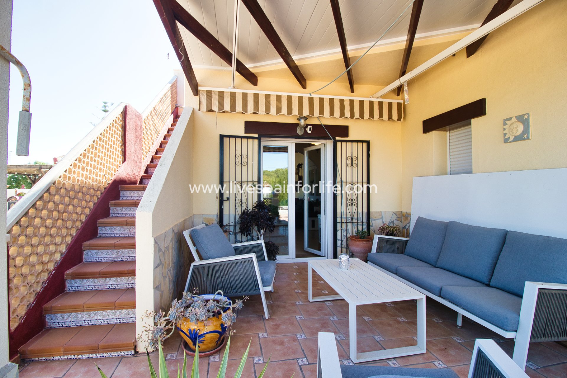 Herverkoop - Plattelandswoning -
Alicante