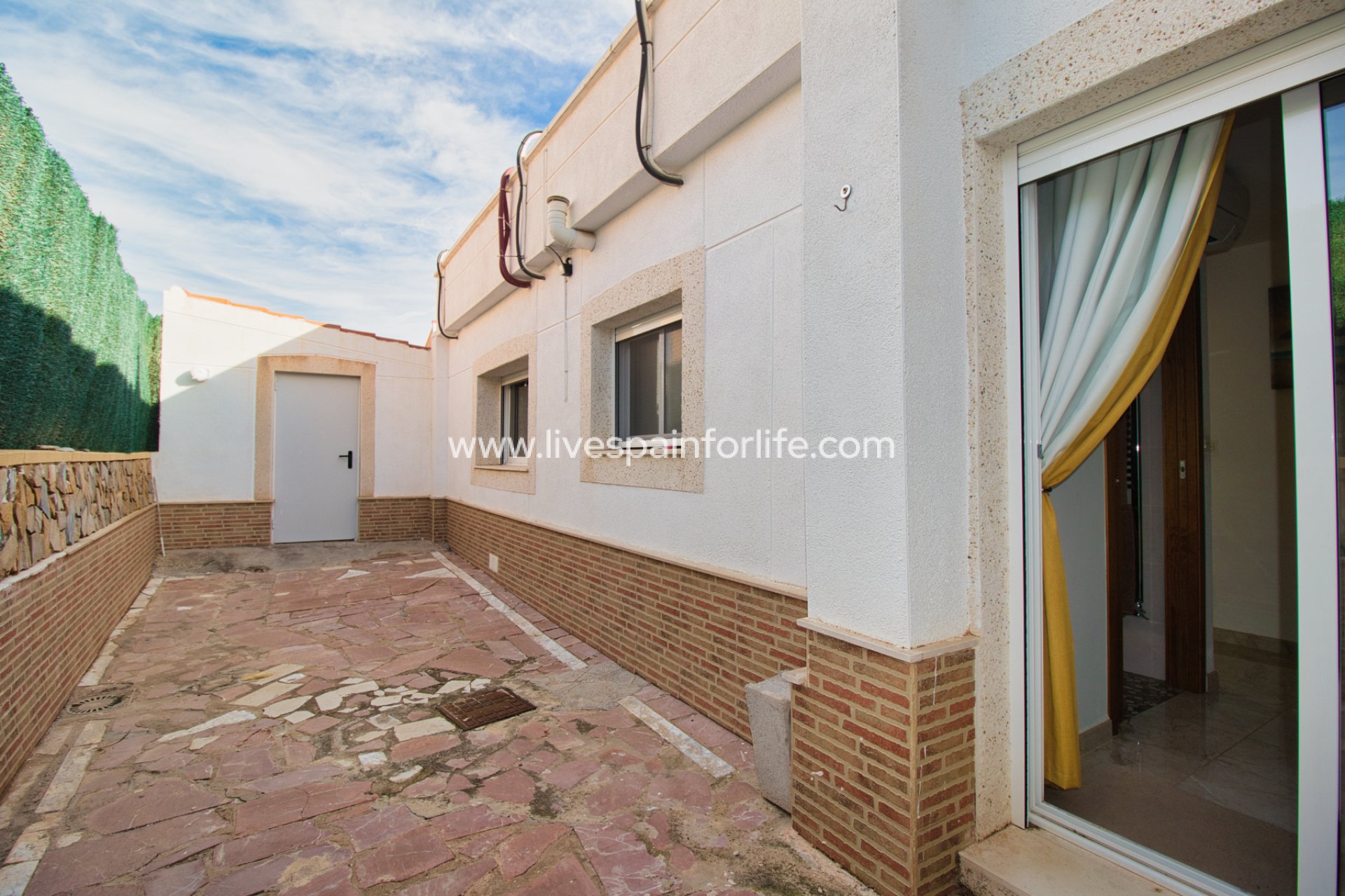 Herverkoop - Plattelandswoning -
Alicante