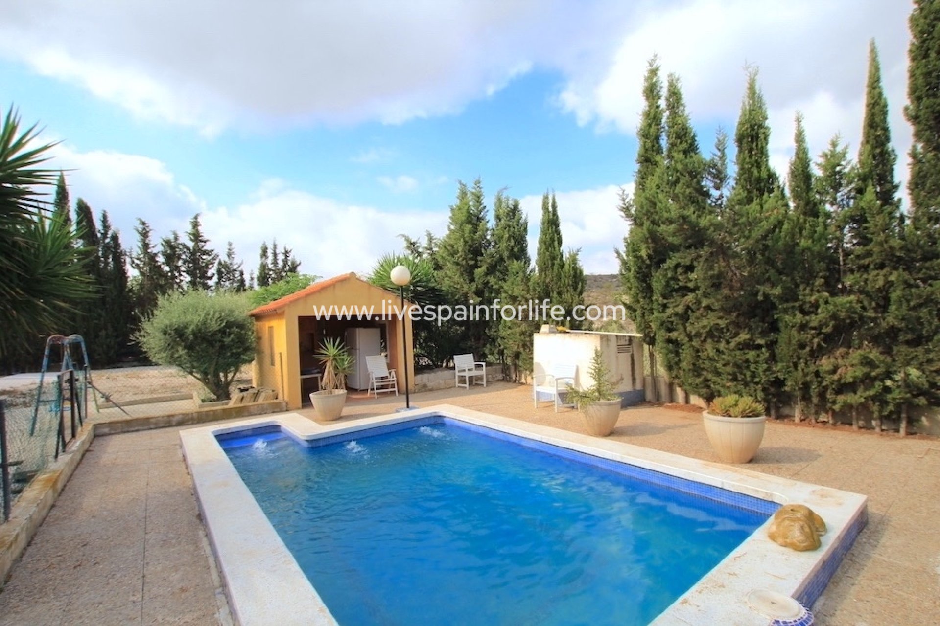 Herverkoop - Plattelandswoning -
Bigastro