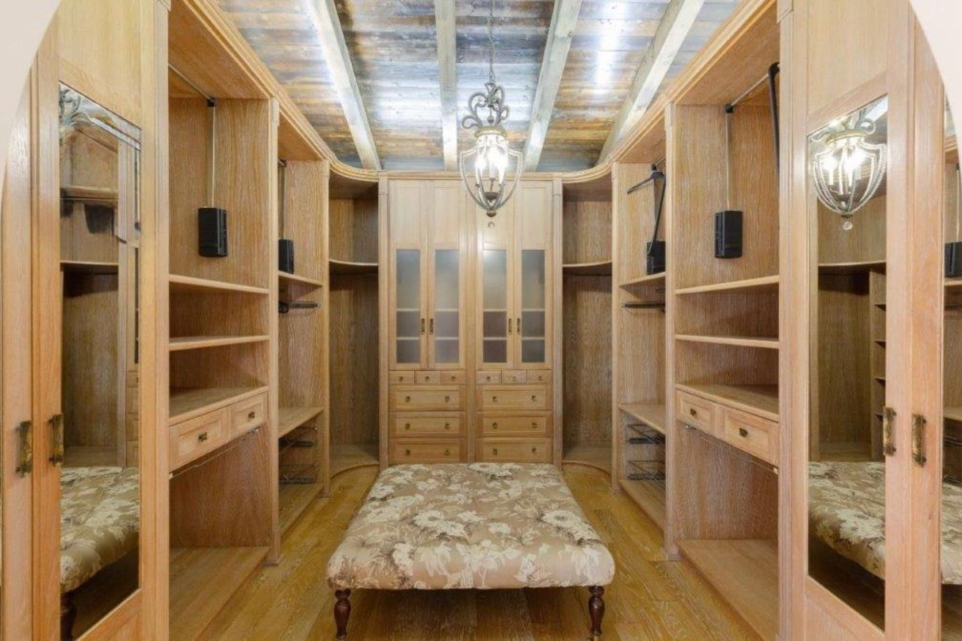 Herverkoop - Plattelandswoning -
Catral