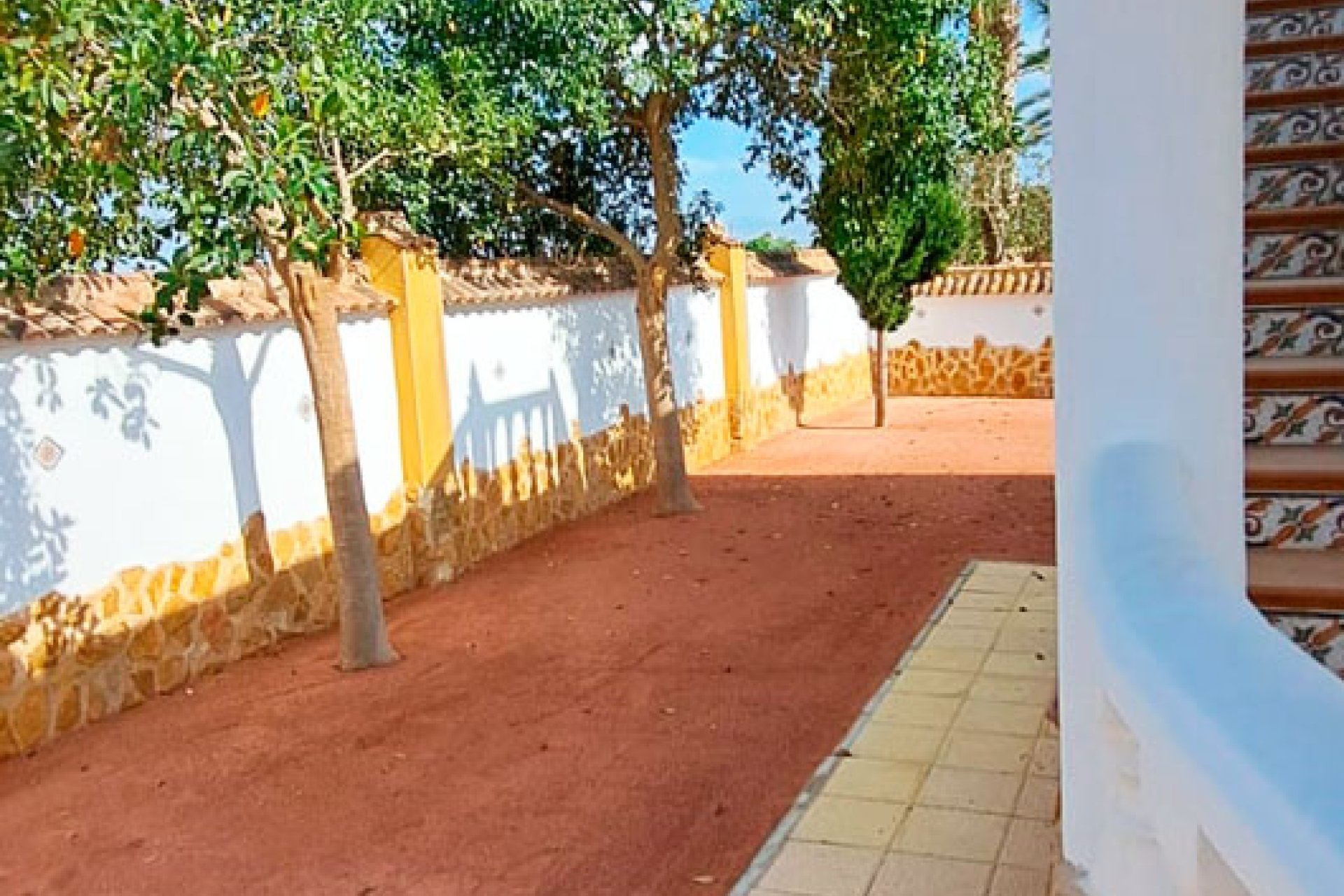 Herverkoop - Plattelandswoning -
Catral