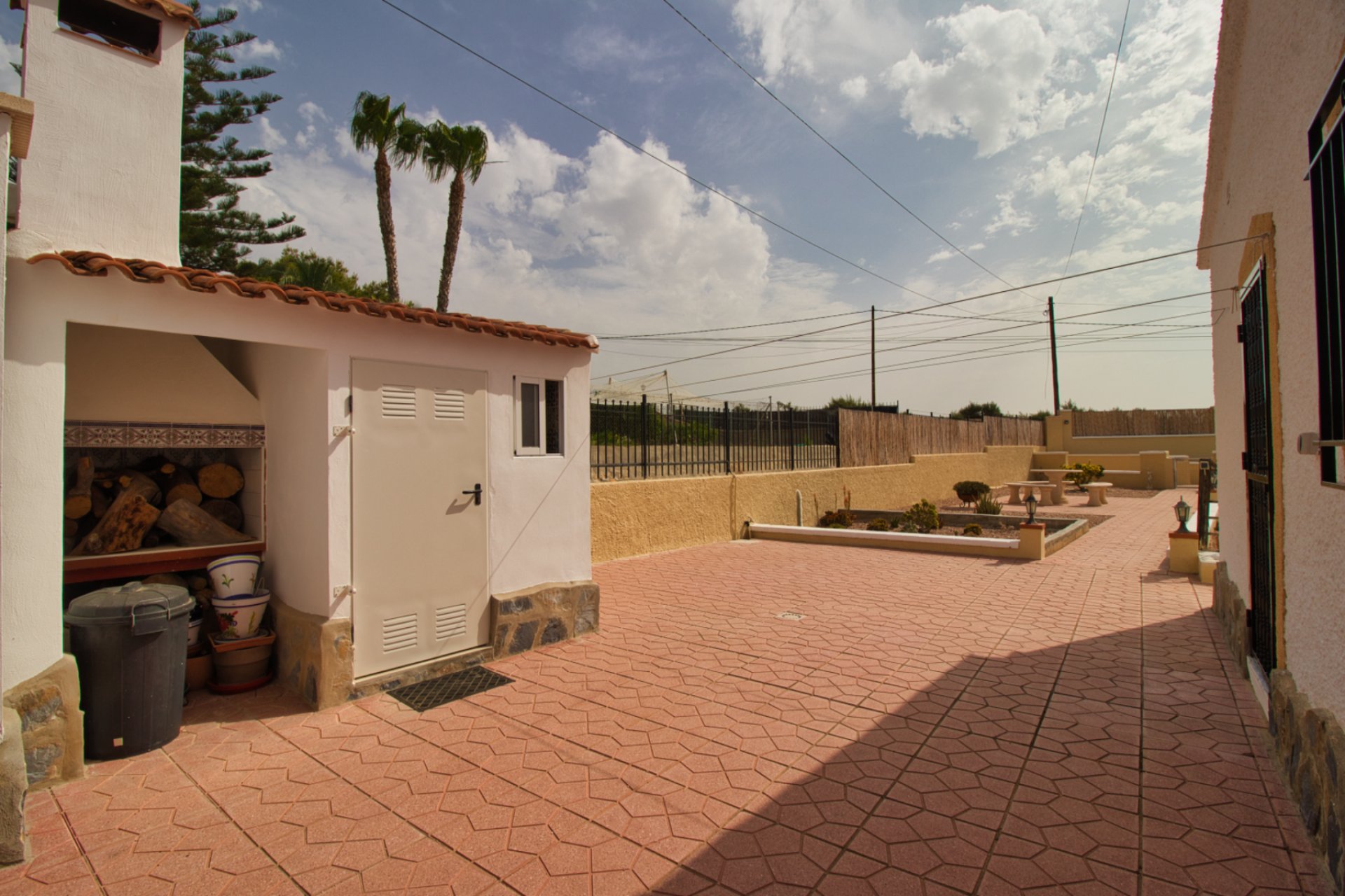 Herverkoop - Plattelandswoning -
Crevillent