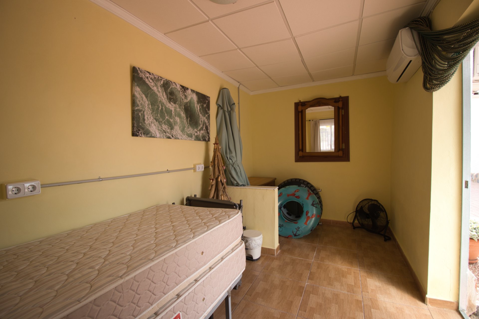 Herverkoop - Plattelandswoning -
Crevillent