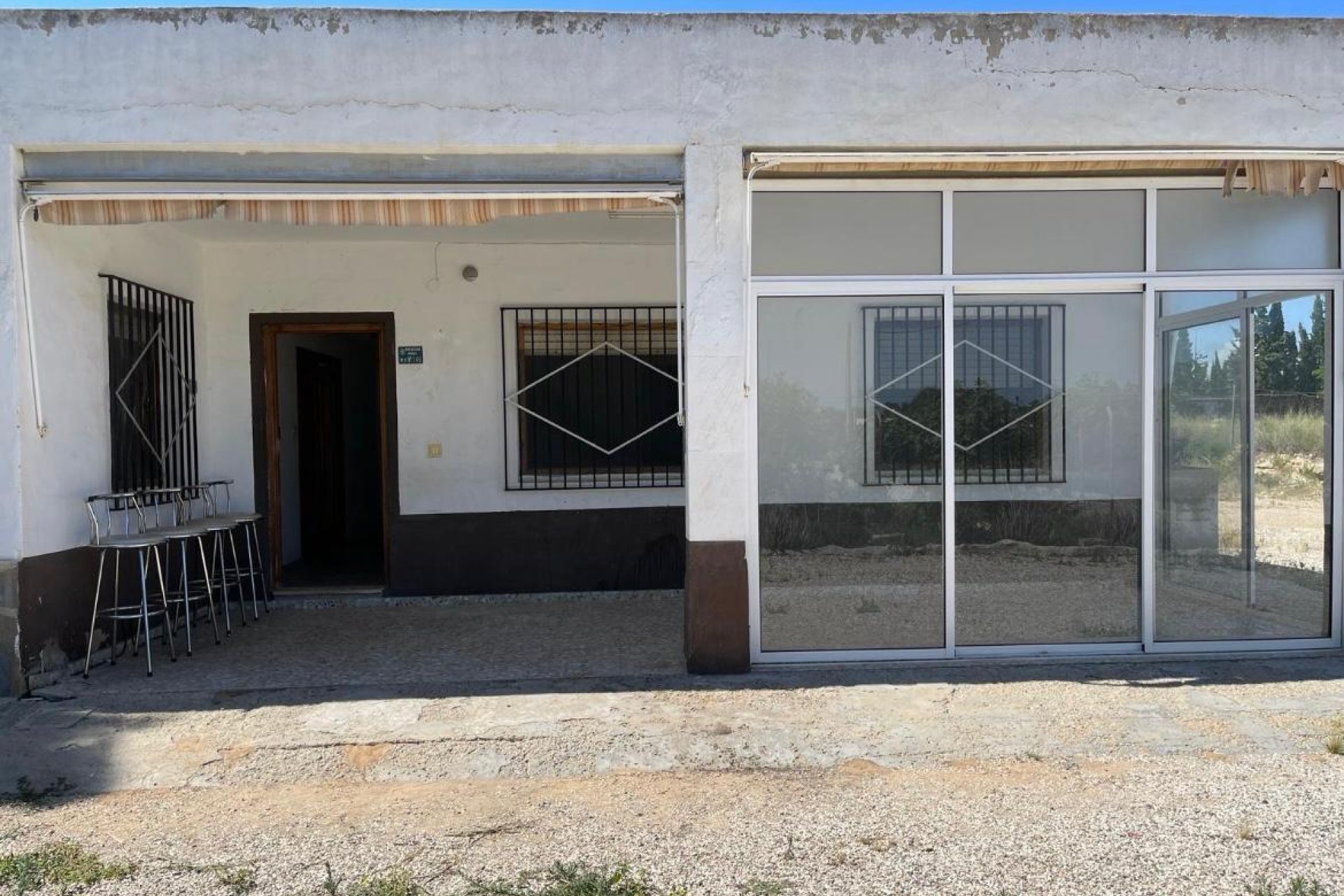 Herverkoop - Plattelandswoning -
Elche