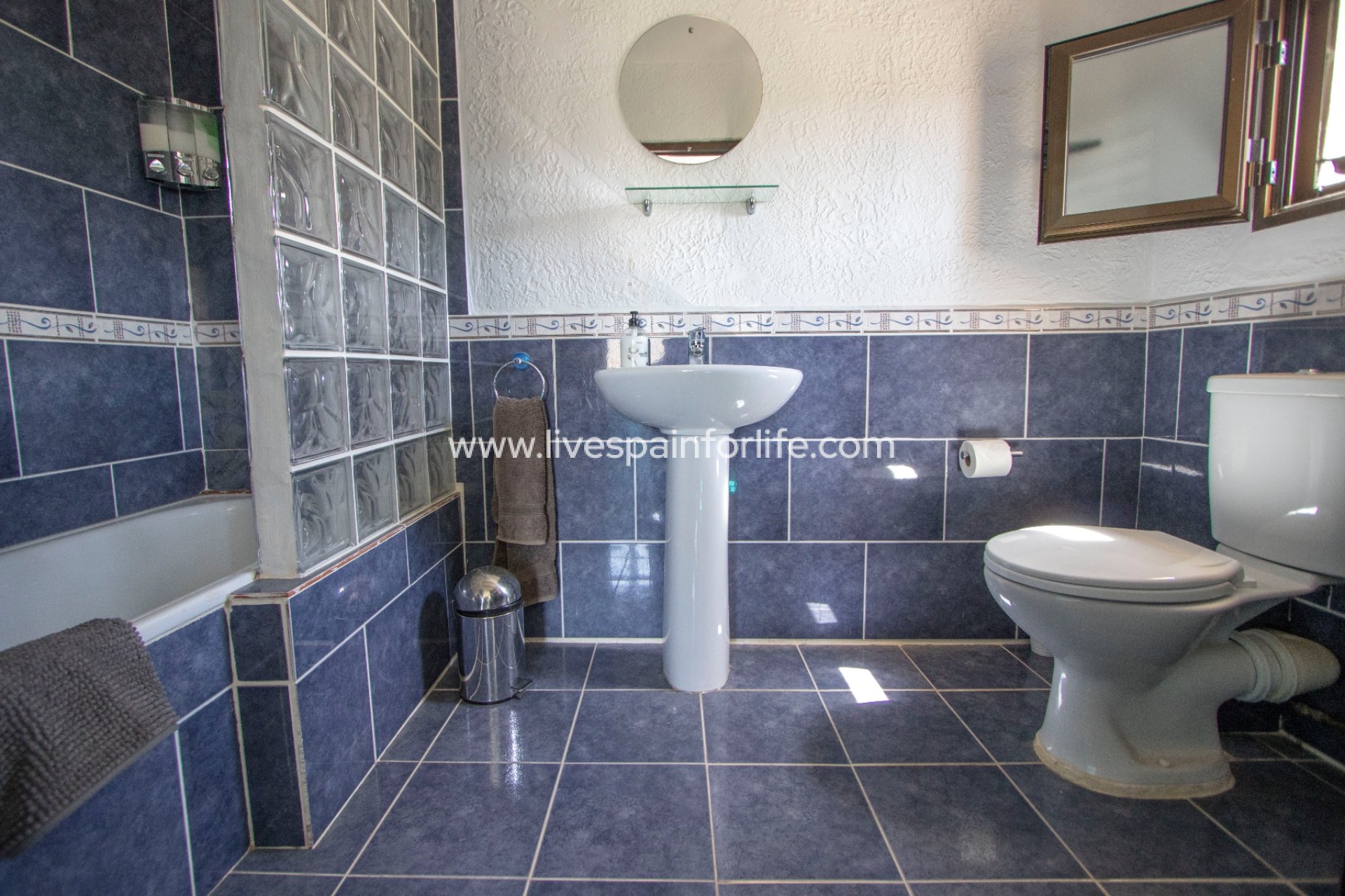 Herverkoop - Plattelandswoning -
Hondon De Las Nieves - Hondon De Los Frailes