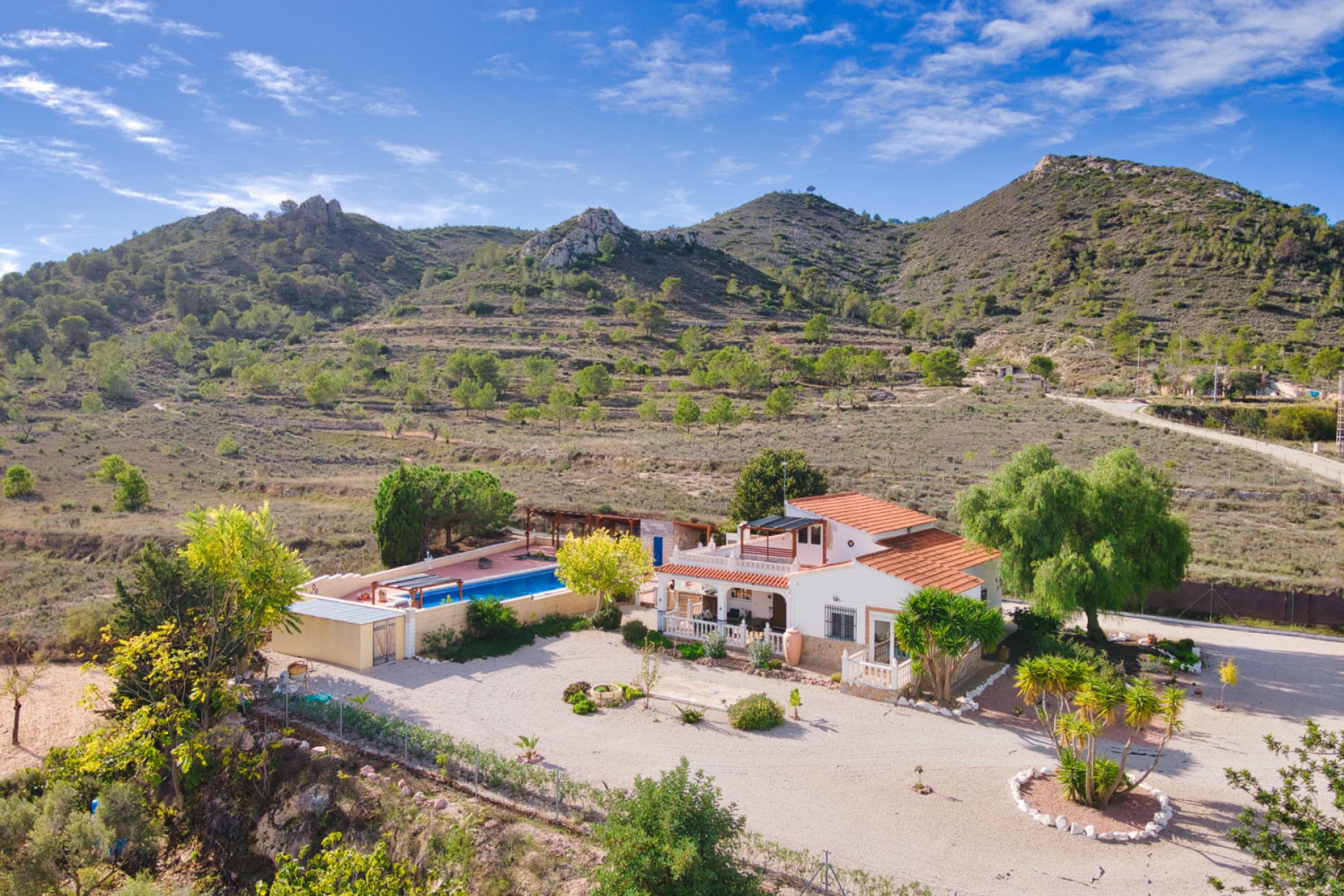 Herverkoop - Plattelandswoning -
Hondon De Los Frailes