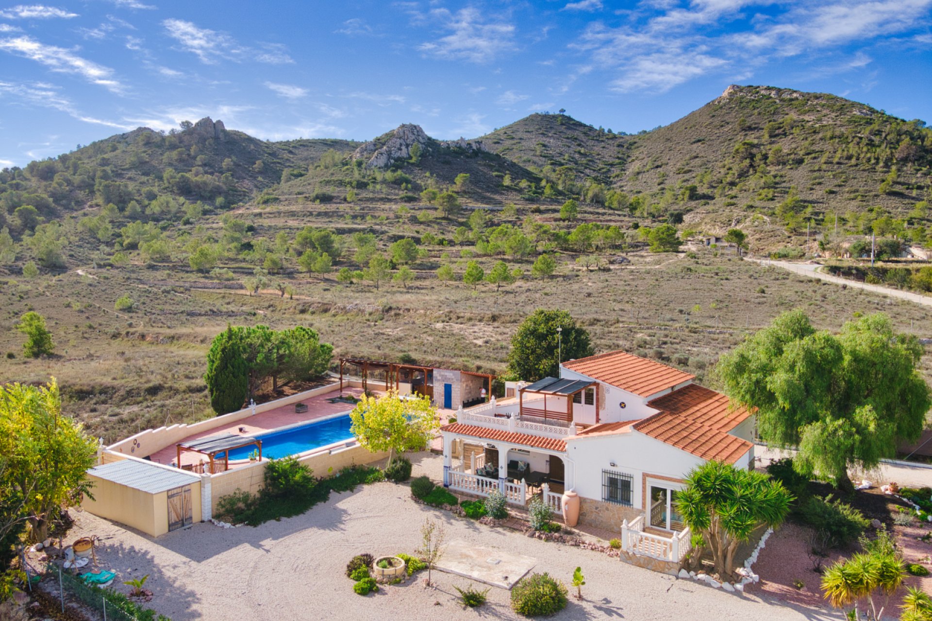 Herverkoop - Plattelandswoning -
Hondon De Los Frailes