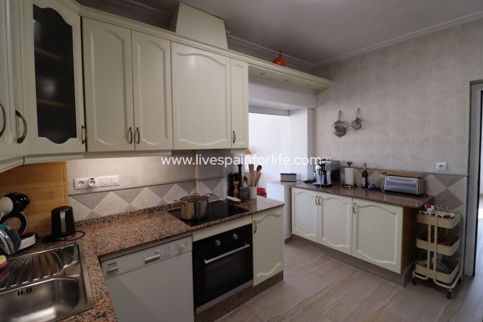 Herverkoop - Plattelandswoning -
La Romana