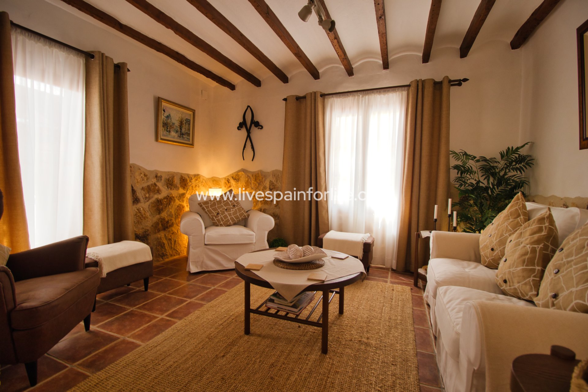 Herverkoop - Plattelandswoning -
La Romana