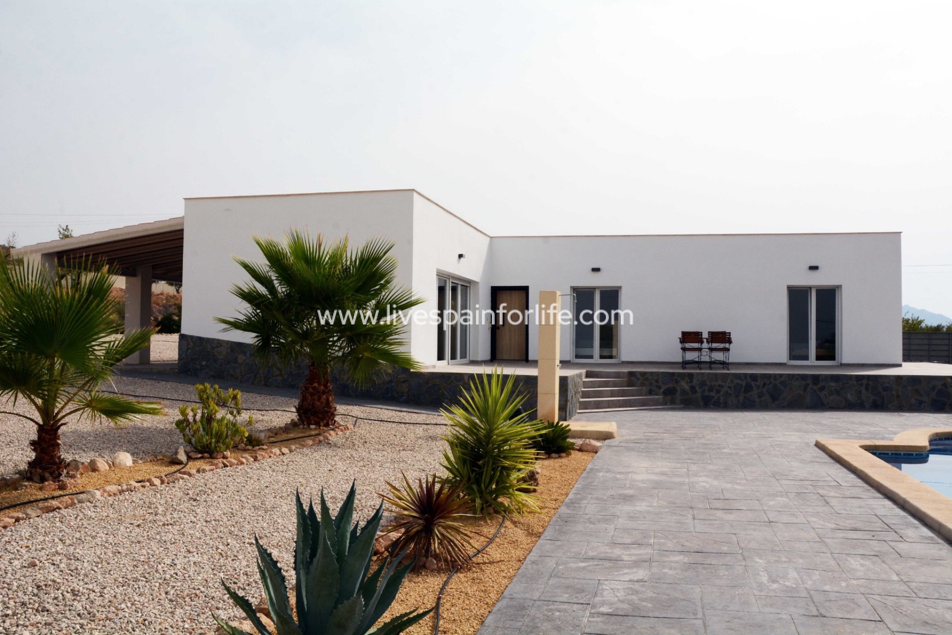 Herverkoop - Plattelandswoning -
Macisvenda