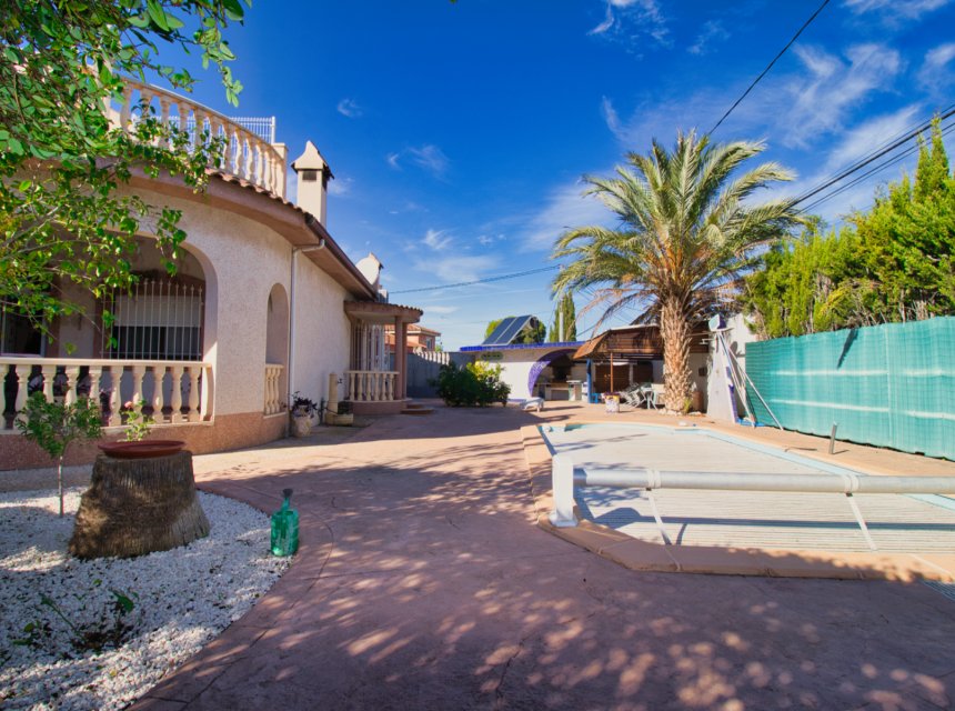 Herverkoop - Plattelandswoning -
Monforte Del Cid - Alenda Golf