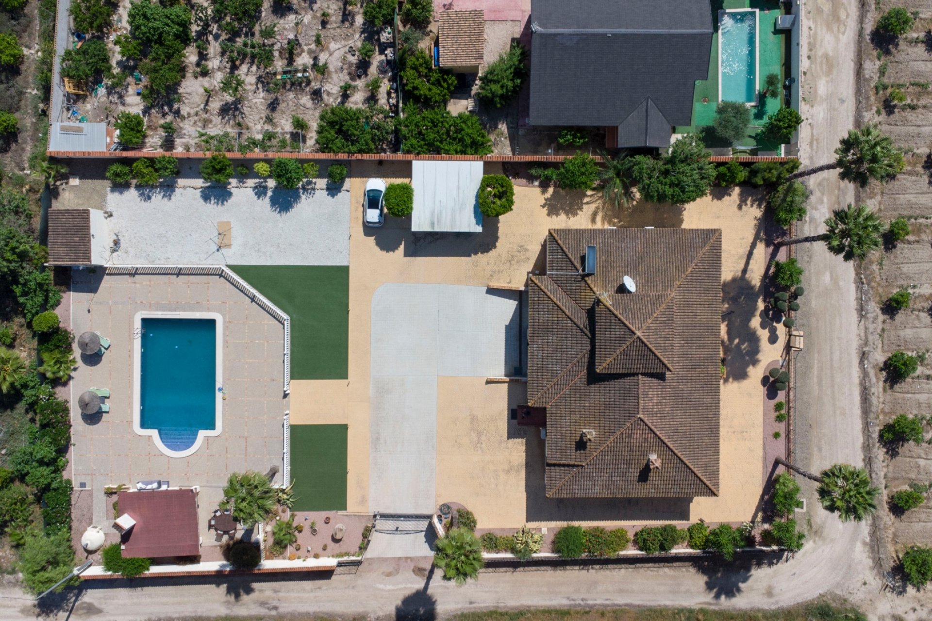 Herverkoop - Plattelandswoning -
Orihuela