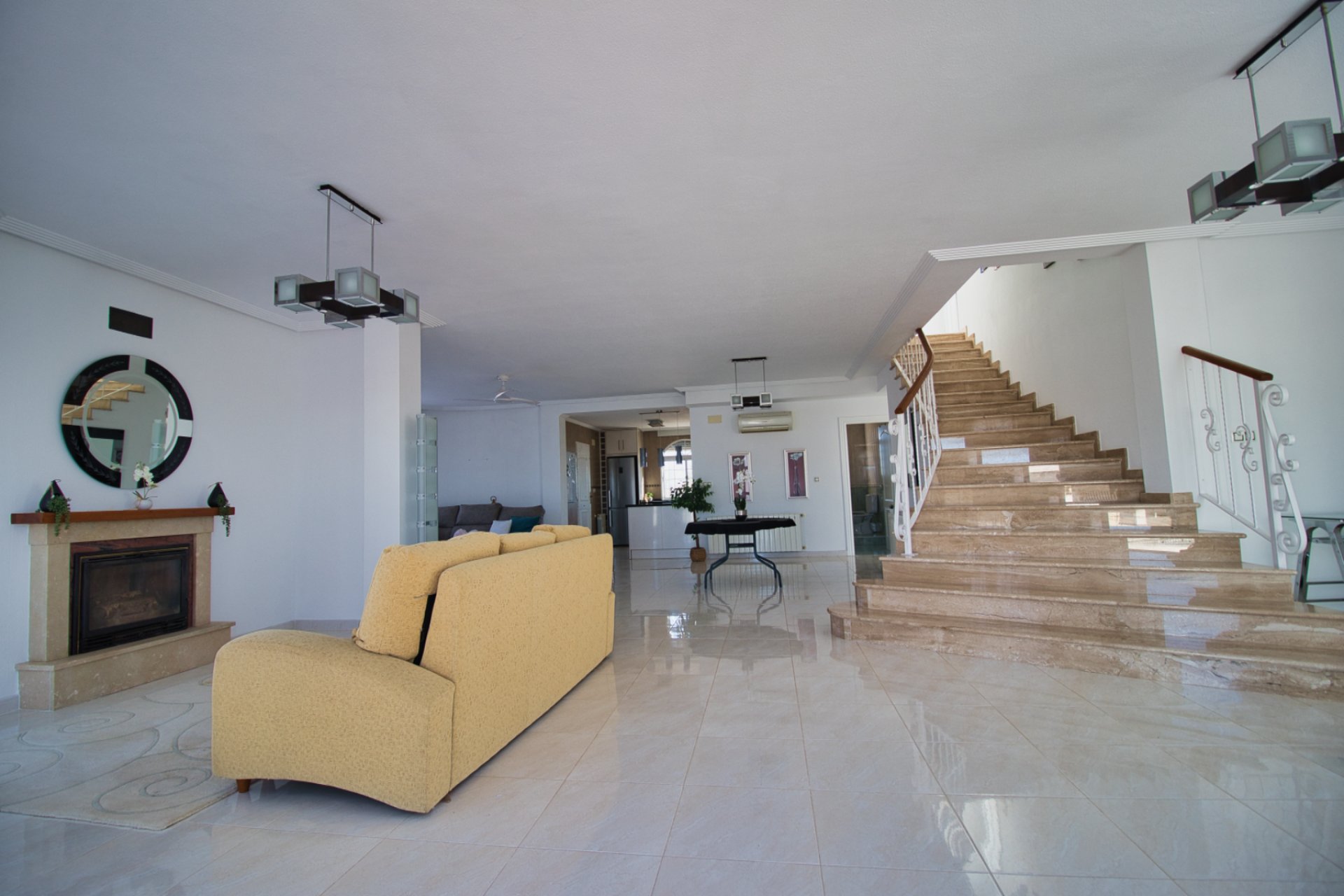 Herverkoop - Plattelandswoning -
Pinoso