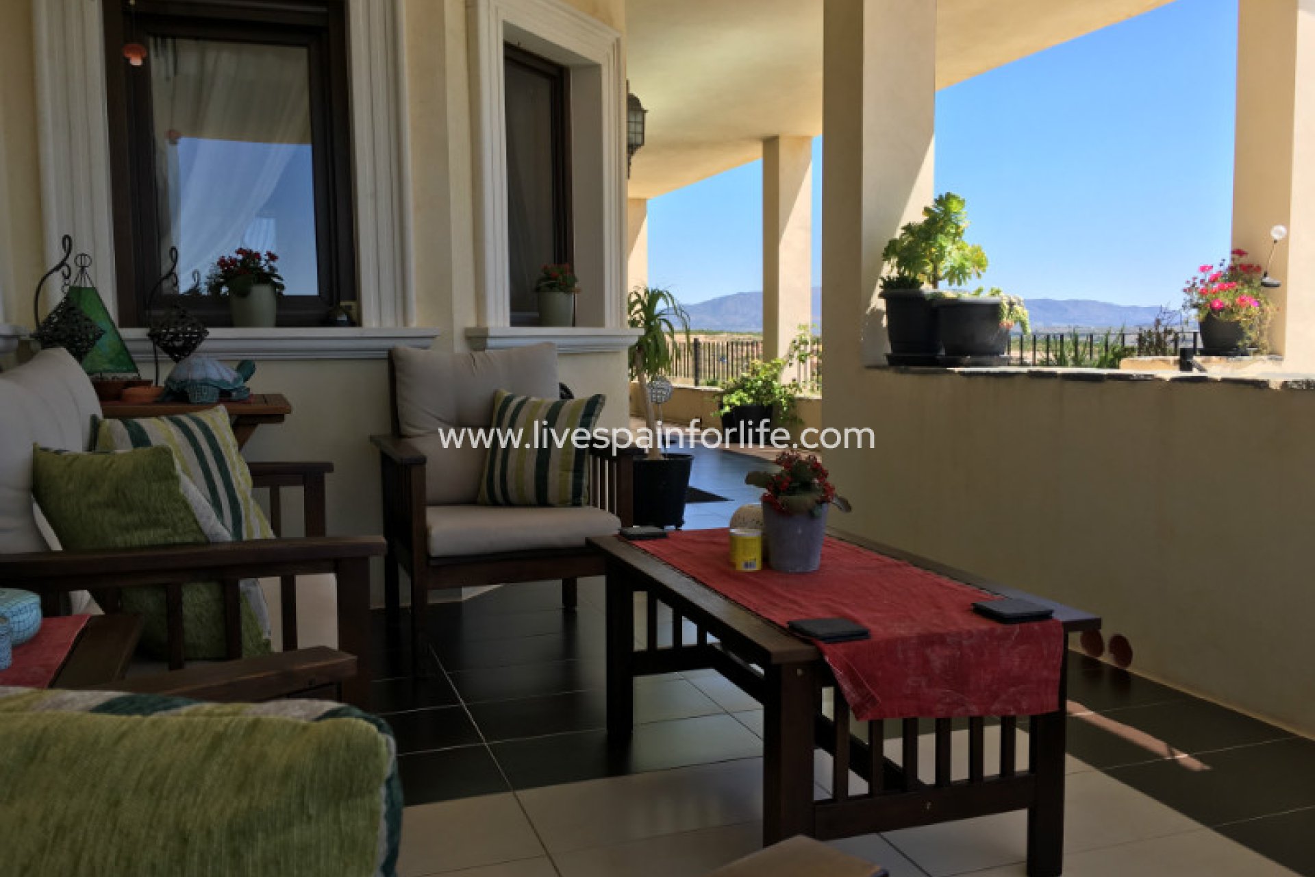 Herverkoop - Plattelandswoning -
Pinoso