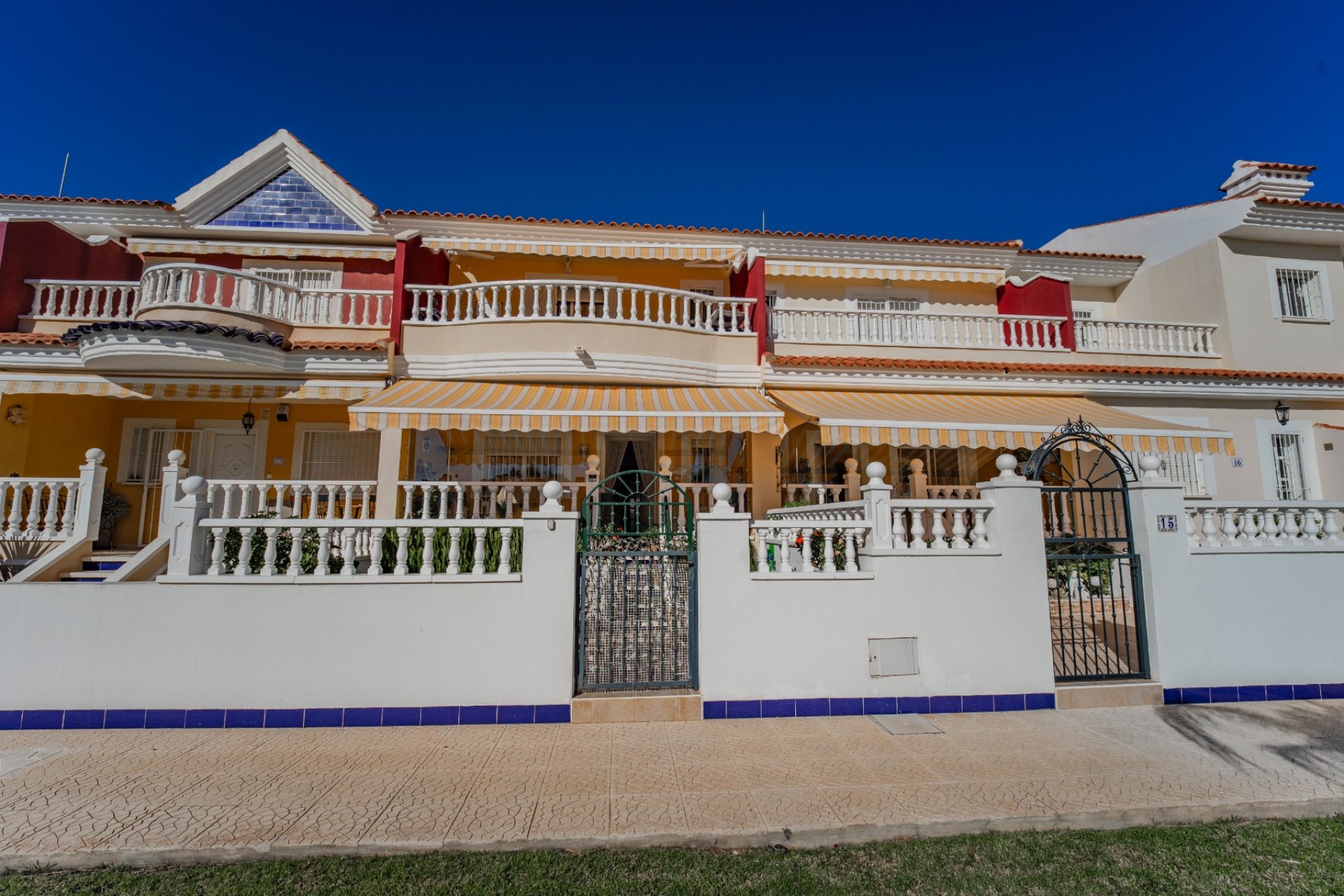 Herverkoop - Rijwoning -
Ciudad Quesada - Lo Marabú