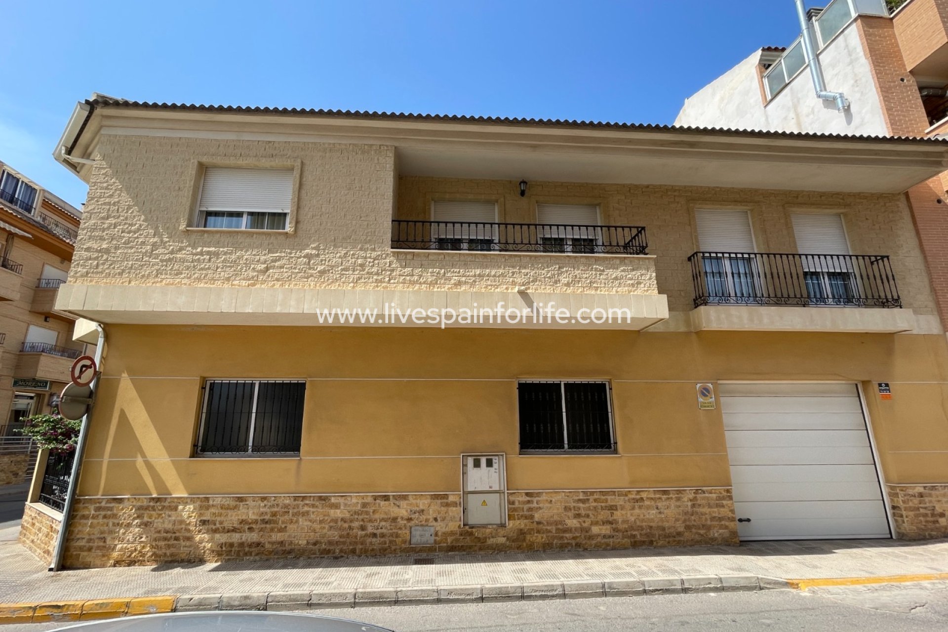 Herverkoop - Rijwoning -
Formentera Del Segura - Formentera de Segura