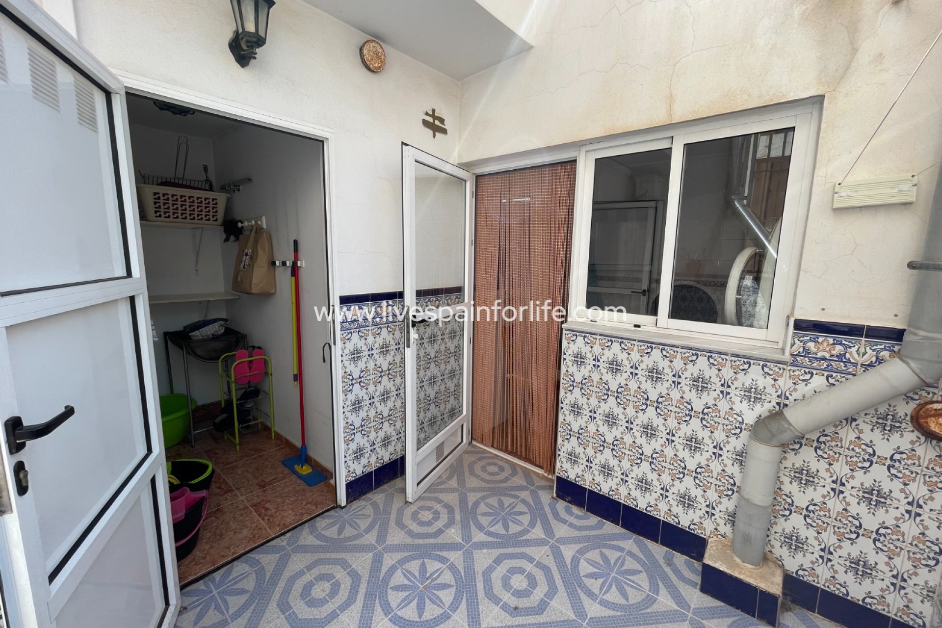 Herverkoop - Rijwoning -
Formentera Del Segura - Formentera de Segura