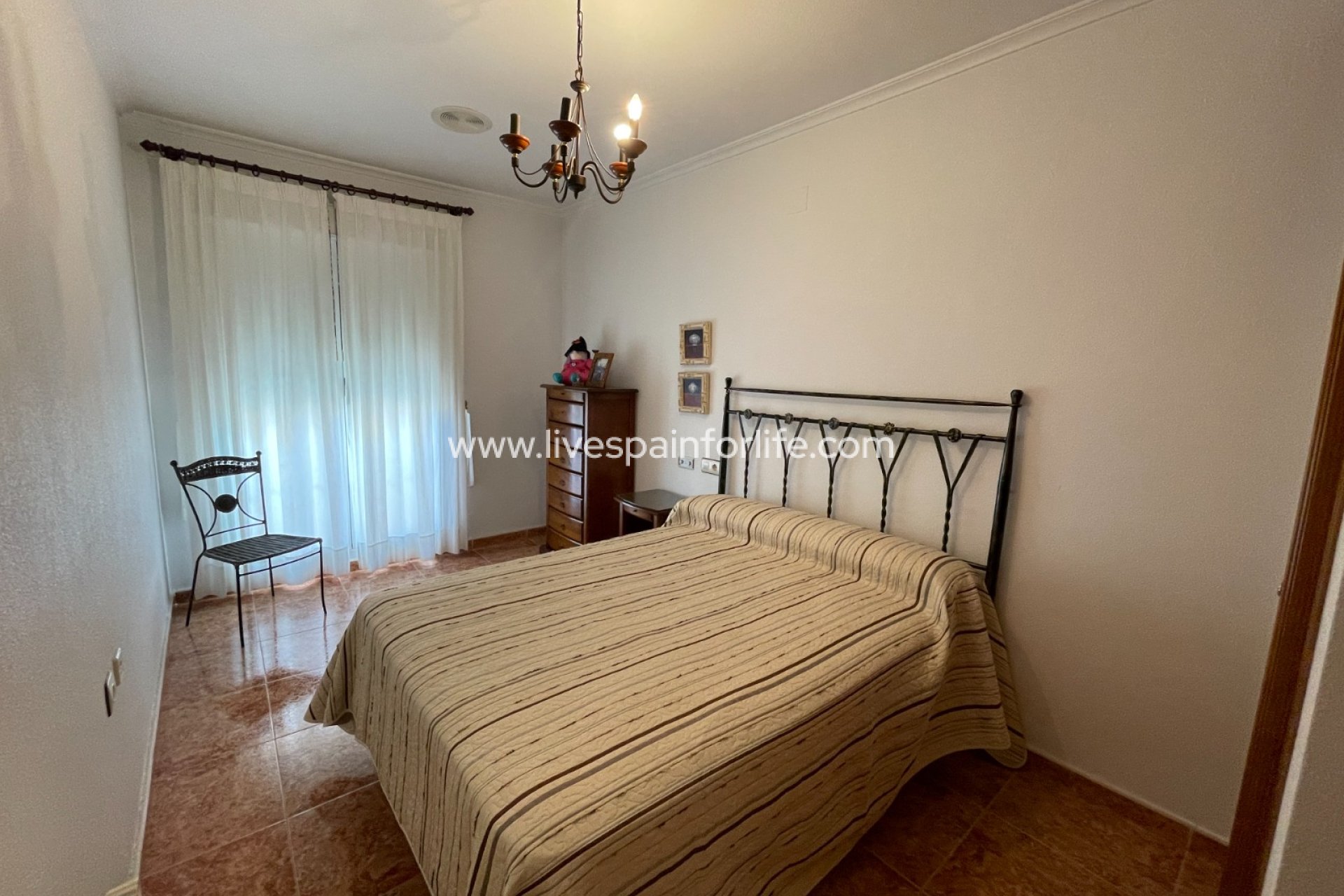 Herverkoop - Rijwoning -
Formentera Del Segura - Formentera de Segura