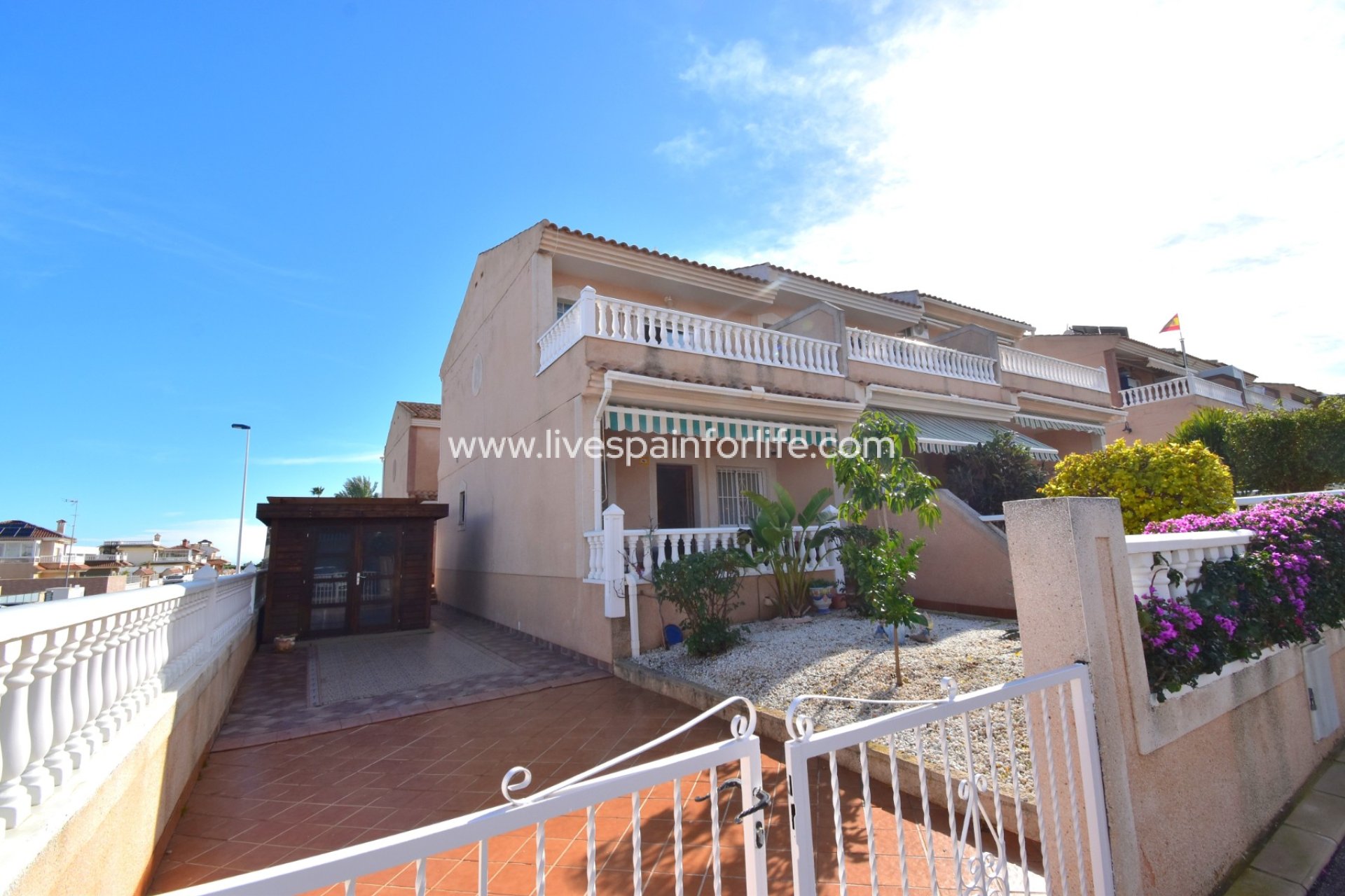 Herverkoop - Rijwoning -
Orihuela Costa - Los Balcones