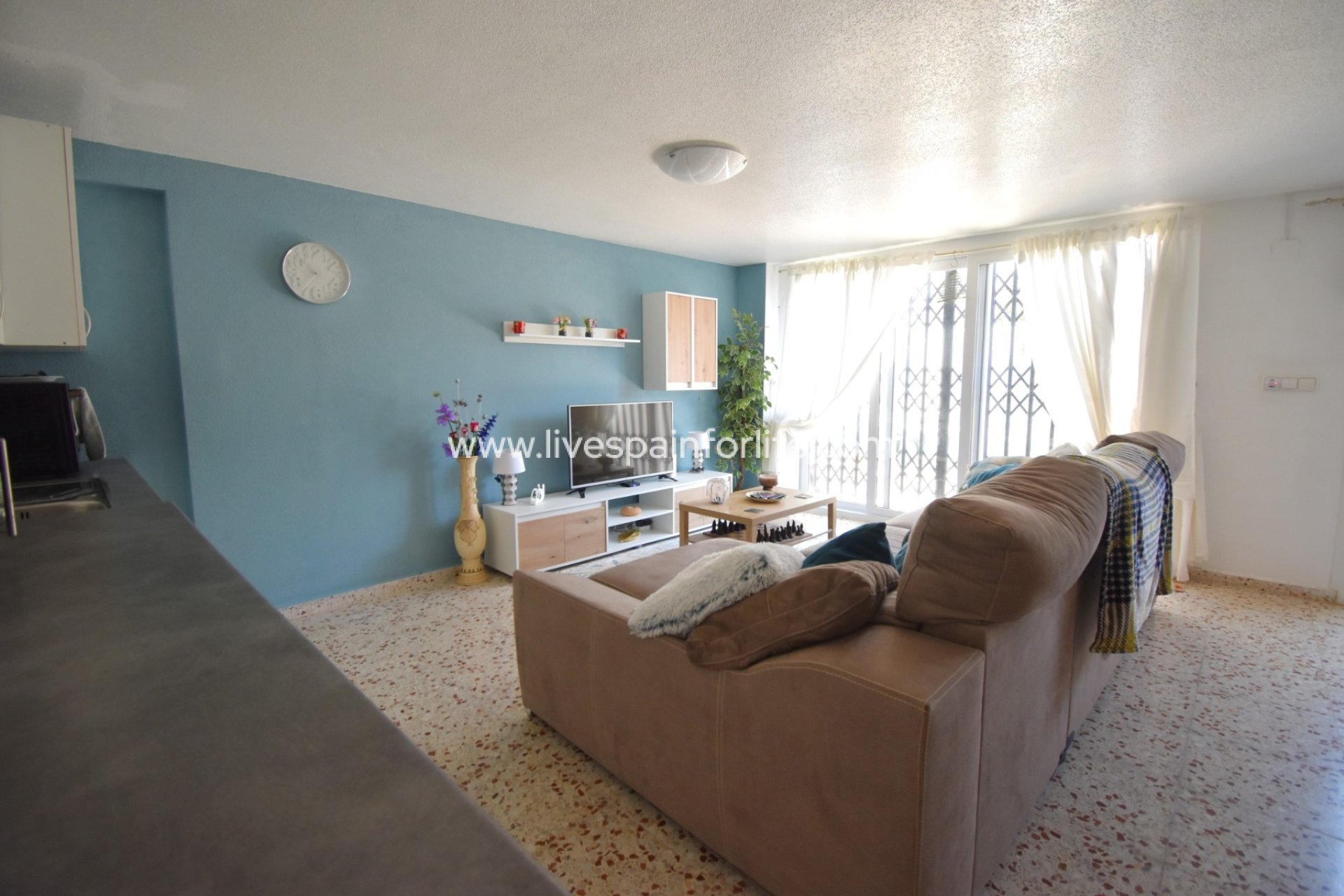 Herverkoop - Rijwoning -
Orihuela Costa - Playa Flamenca