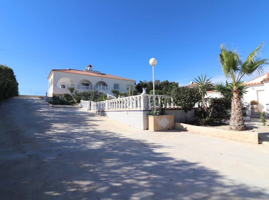 Herverkoop - Villa (alleenstaand) -
Algorfa - Lomas de La Juliana