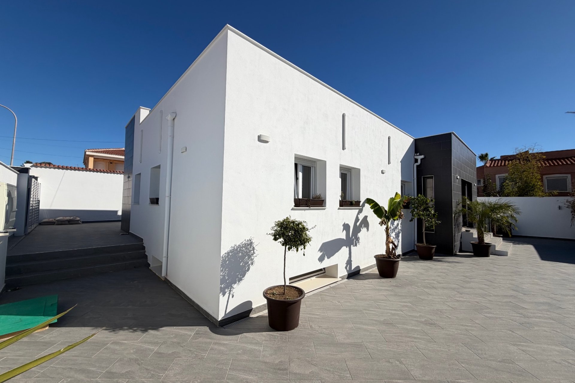 Herverkoop - Villa (alleenstaand) -
Alicante