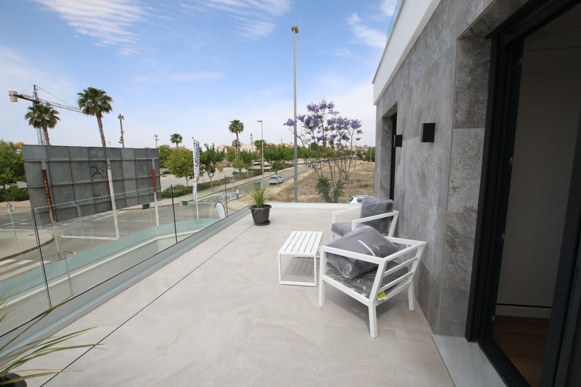 Herverkoop - Villa (alleenstaand) -
Alicante