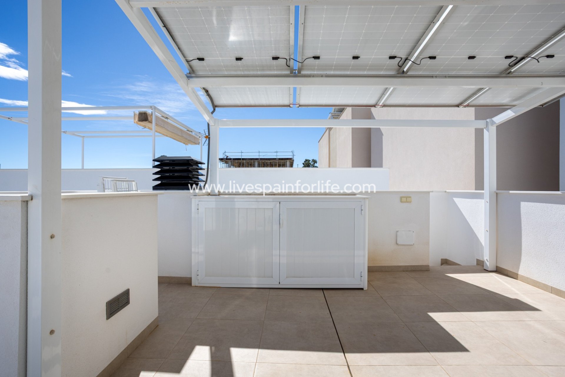 Herverkoop - Villa (alleenstaand) -
Alicante