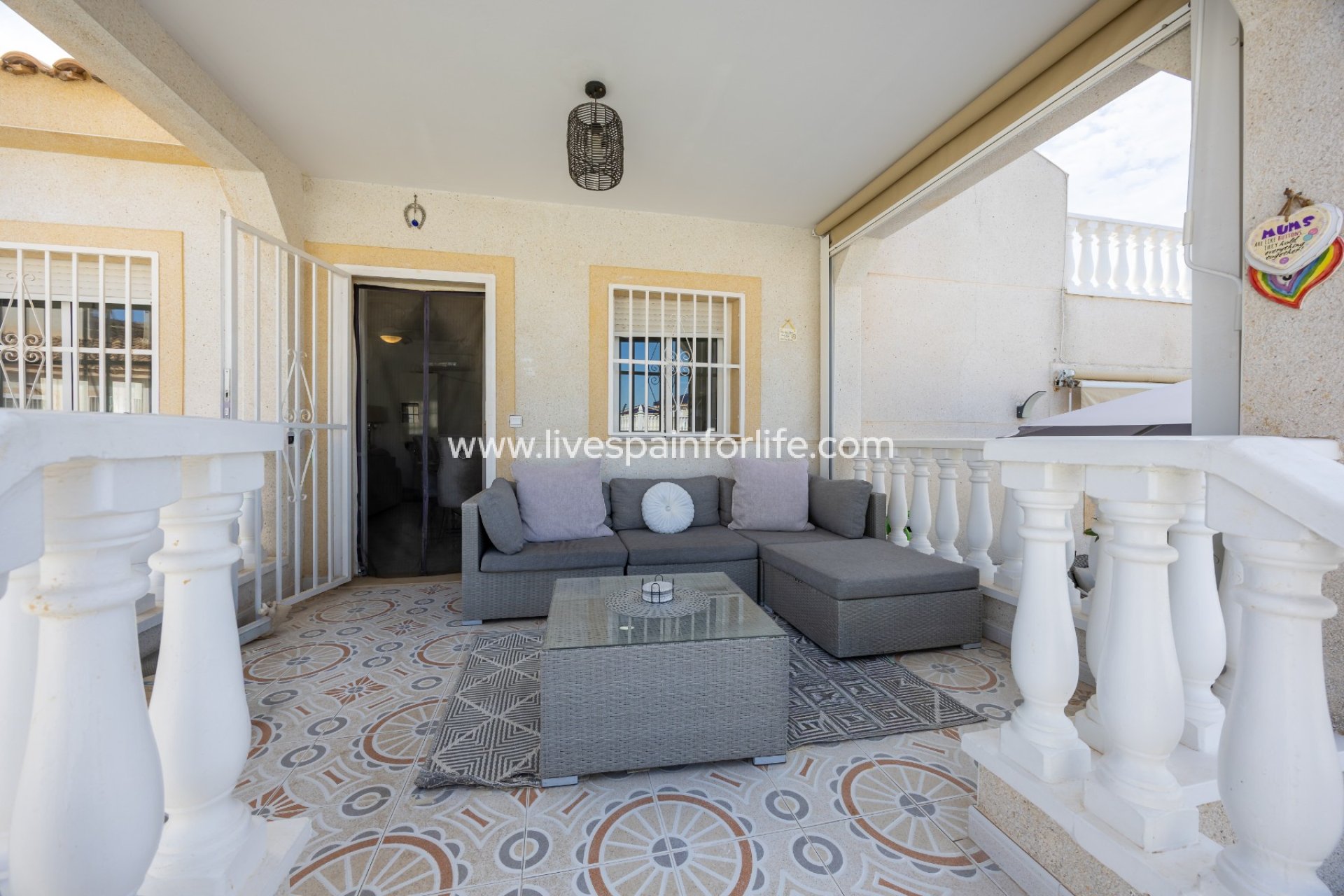 Herverkoop - Villa (alleenstaand) -
Benijofar - Benimar