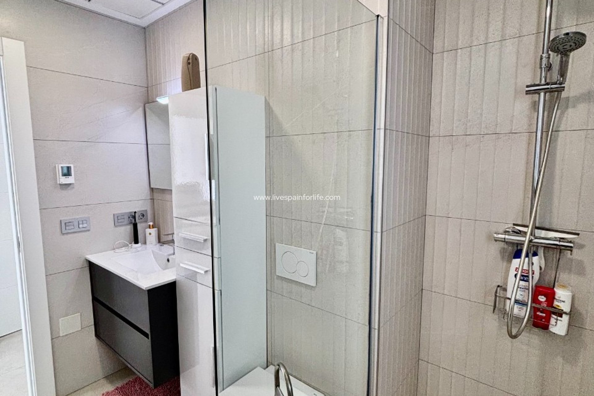 Herverkoop - Villa (alleenstaand) -
Benijofar