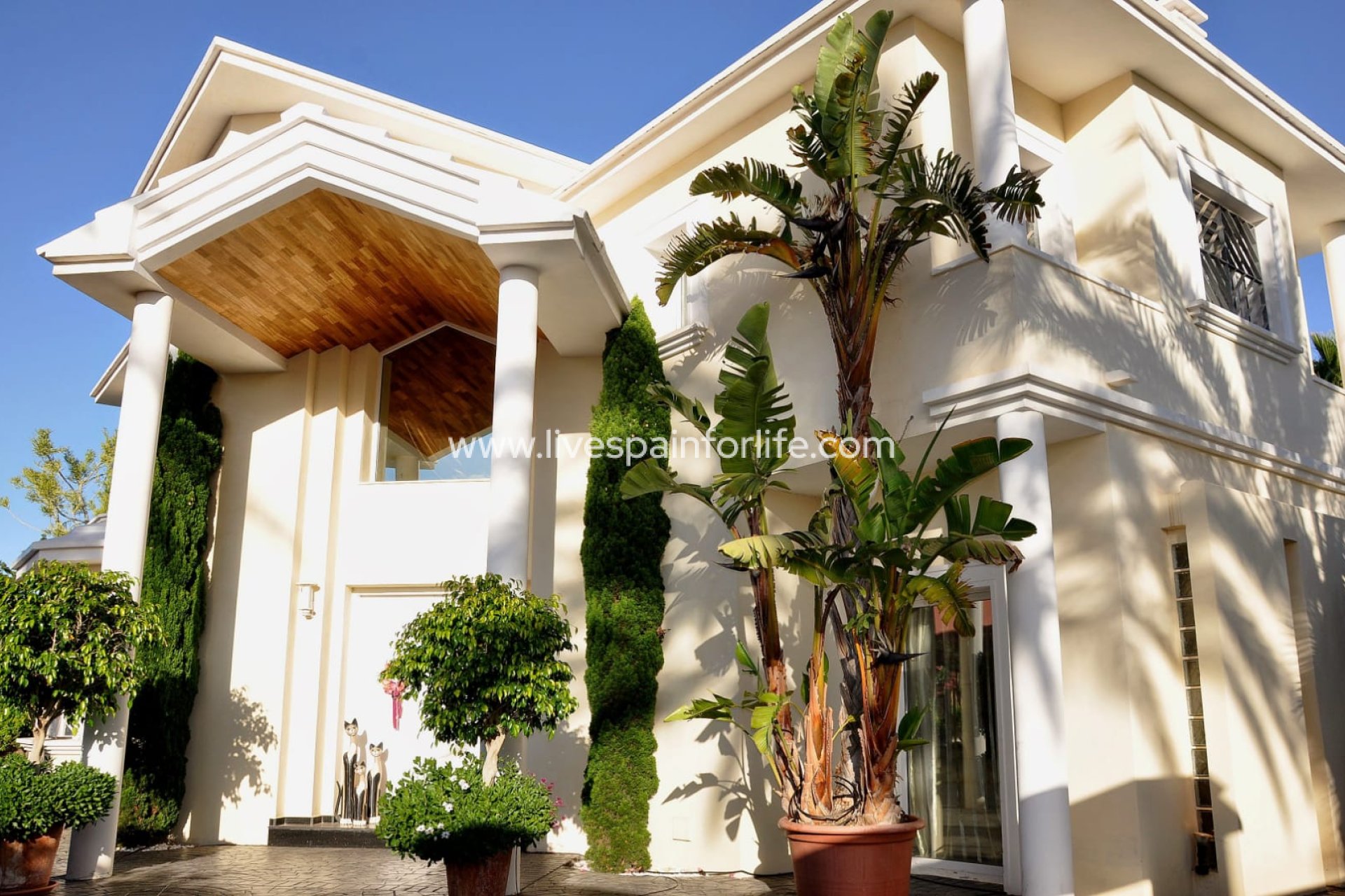 Herverkoop - Villa (alleenstaand) -
Cabo Roig