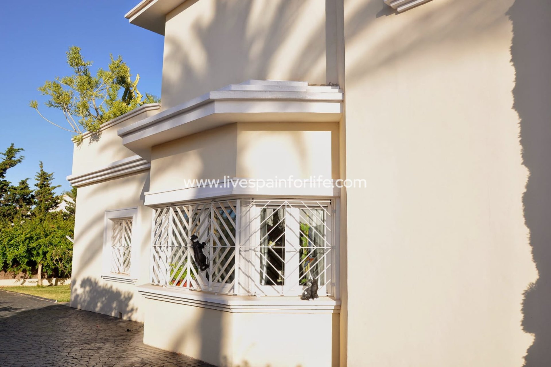 Herverkoop - Villa (alleenstaand) -
Cabo Roig
