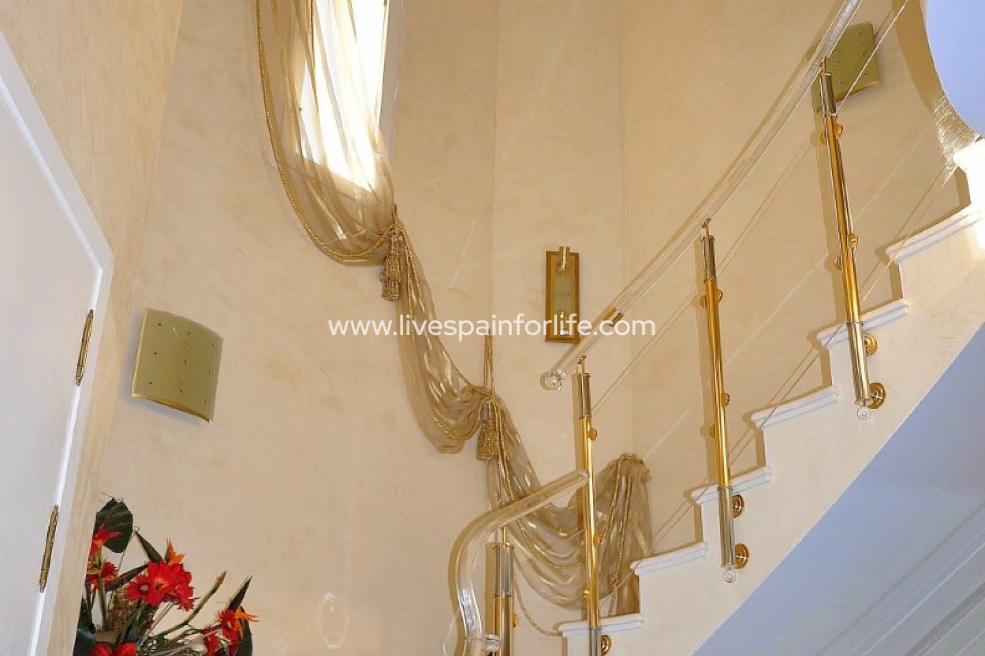 Herverkoop - Villa (alleenstaand) -
Cabo Roig