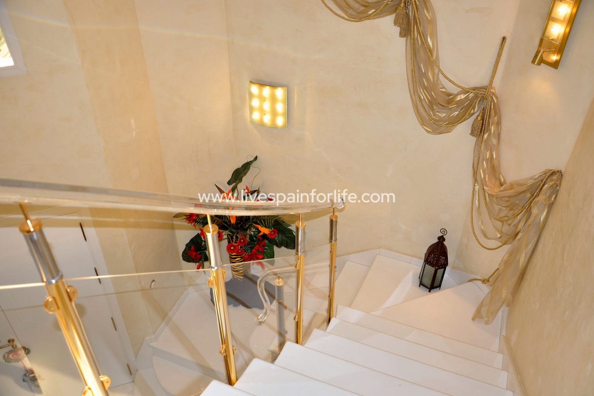 Herverkoop - Villa (alleenstaand) -
Cabo Roig